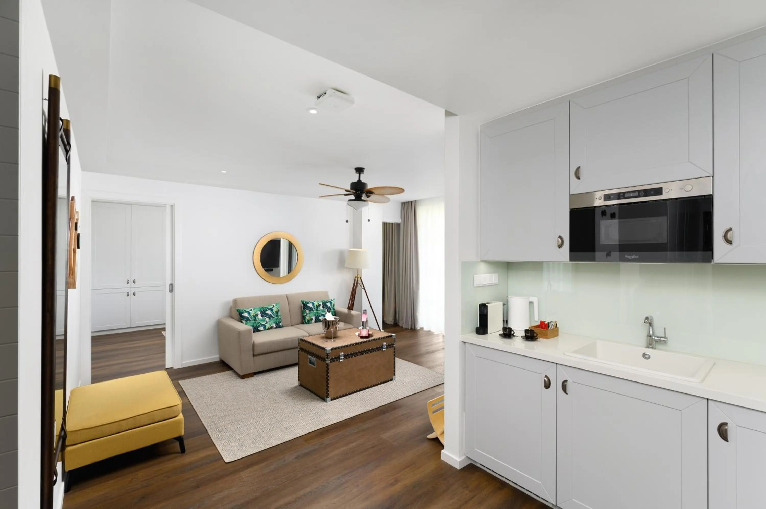 Kitchen or kitchenette in Mövenpick Balaland Resort Lake Balaton