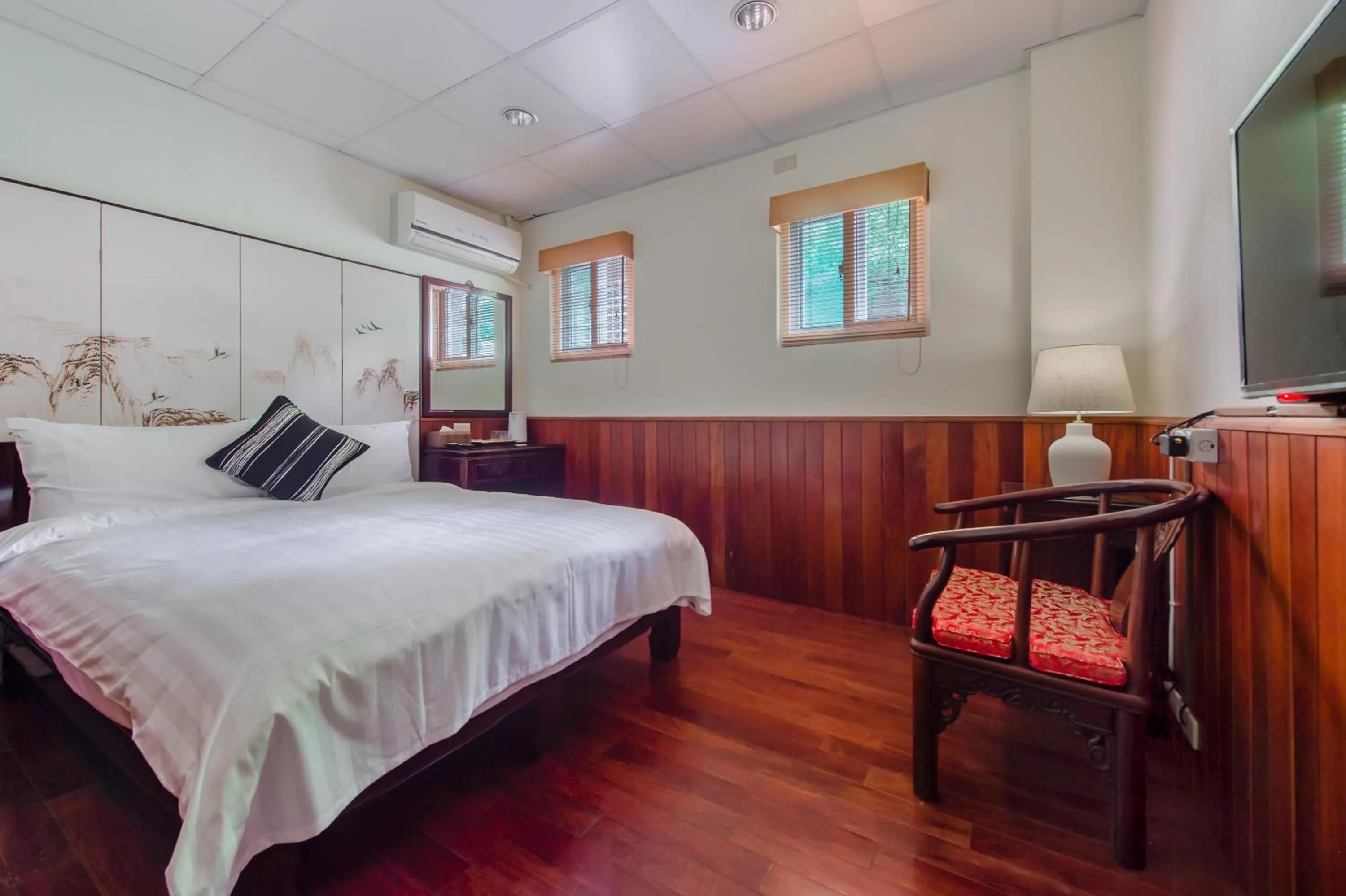 Photo of the whole room, Bed in Jiufen The Dragon B&B