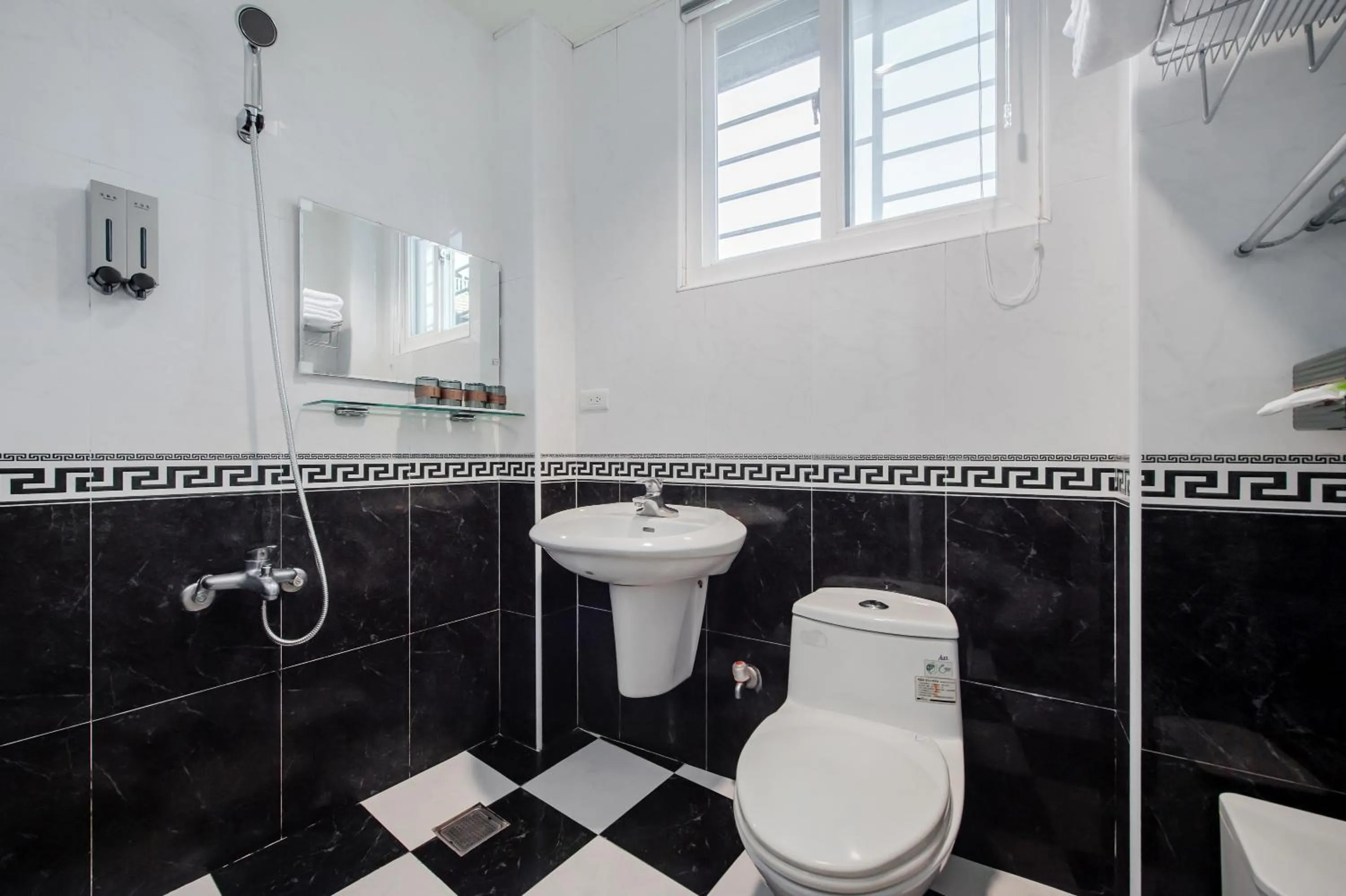 Bathroom in Jiufen The Dragon B&B