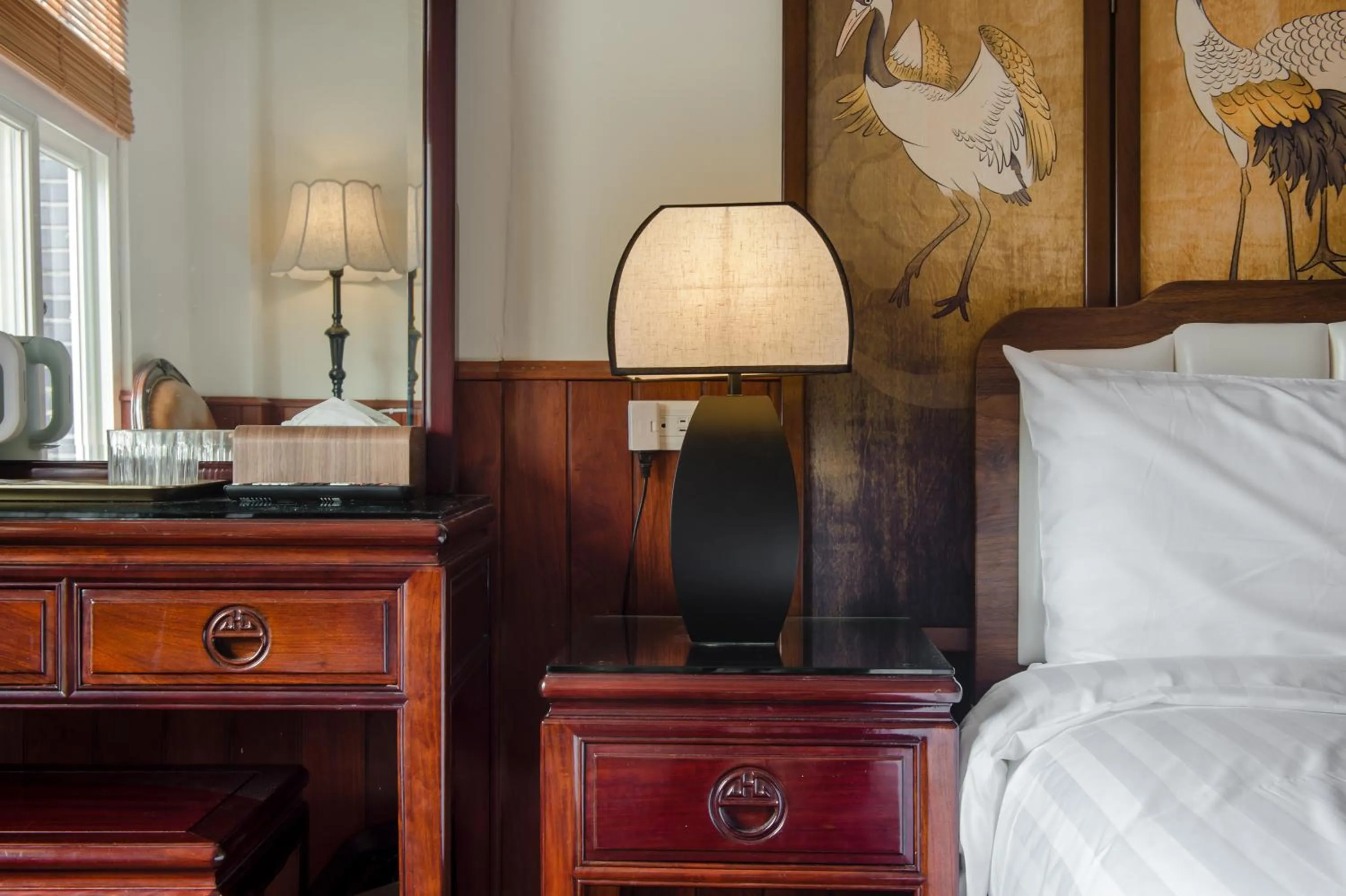 Bed in Jiufen The Dragon B&B