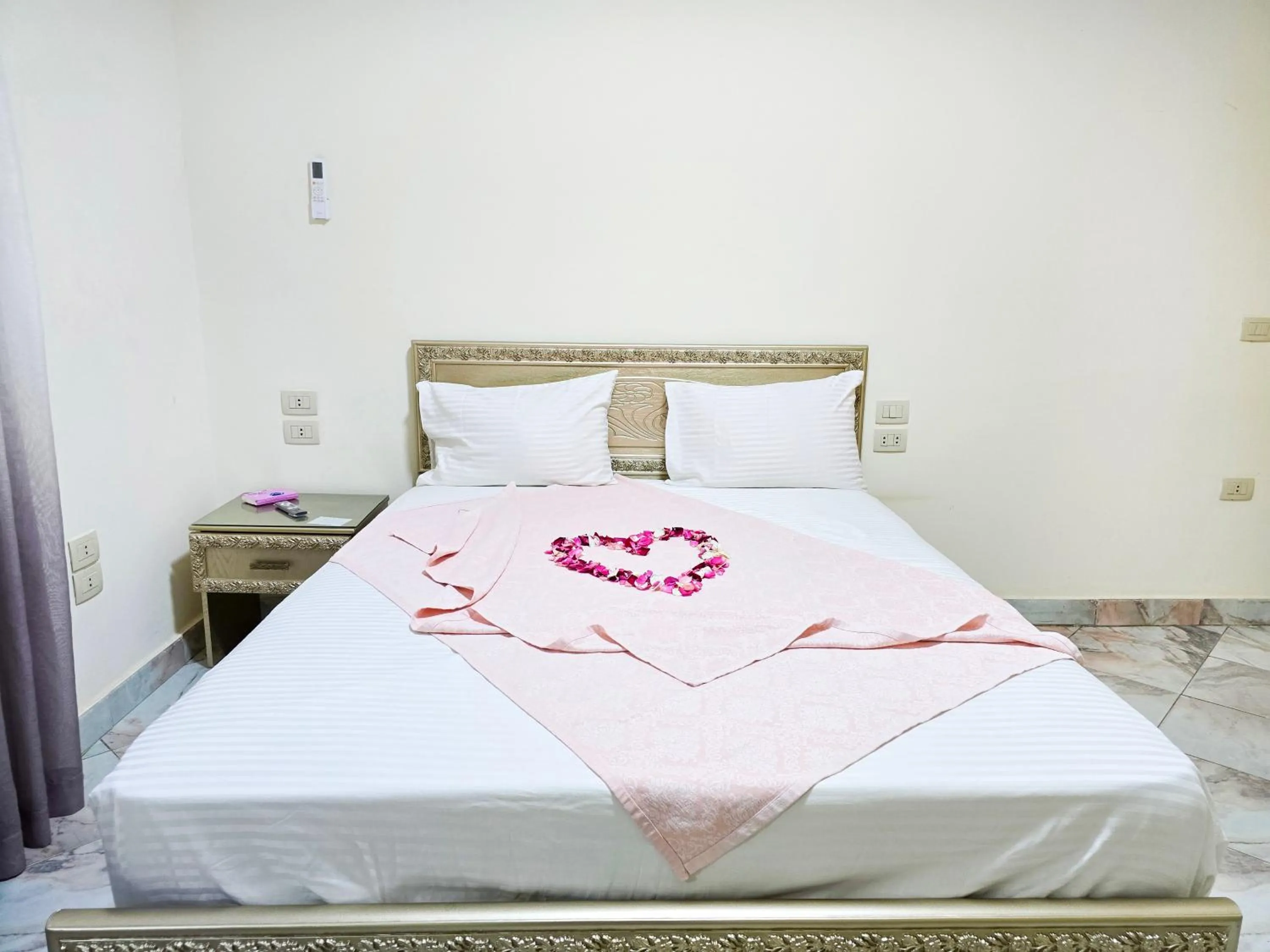 Bed in Afnan Cairo Airport