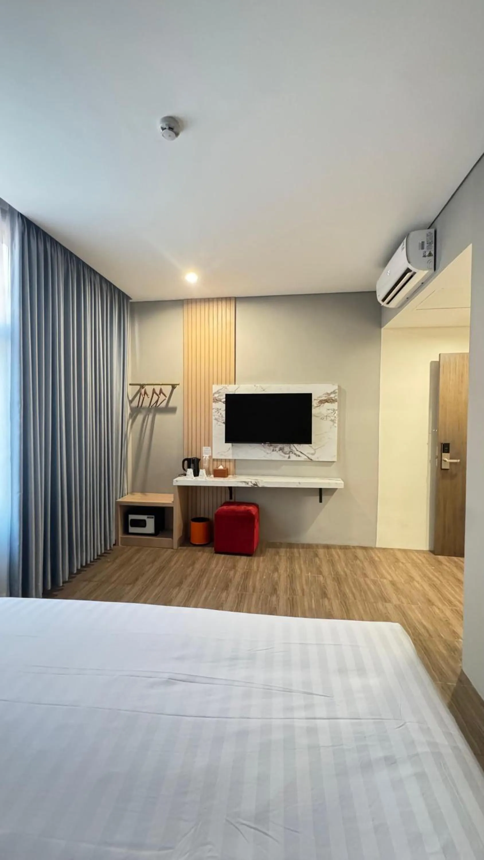 Bedroom, Bed in d'primahotel ITC Mangga Dua