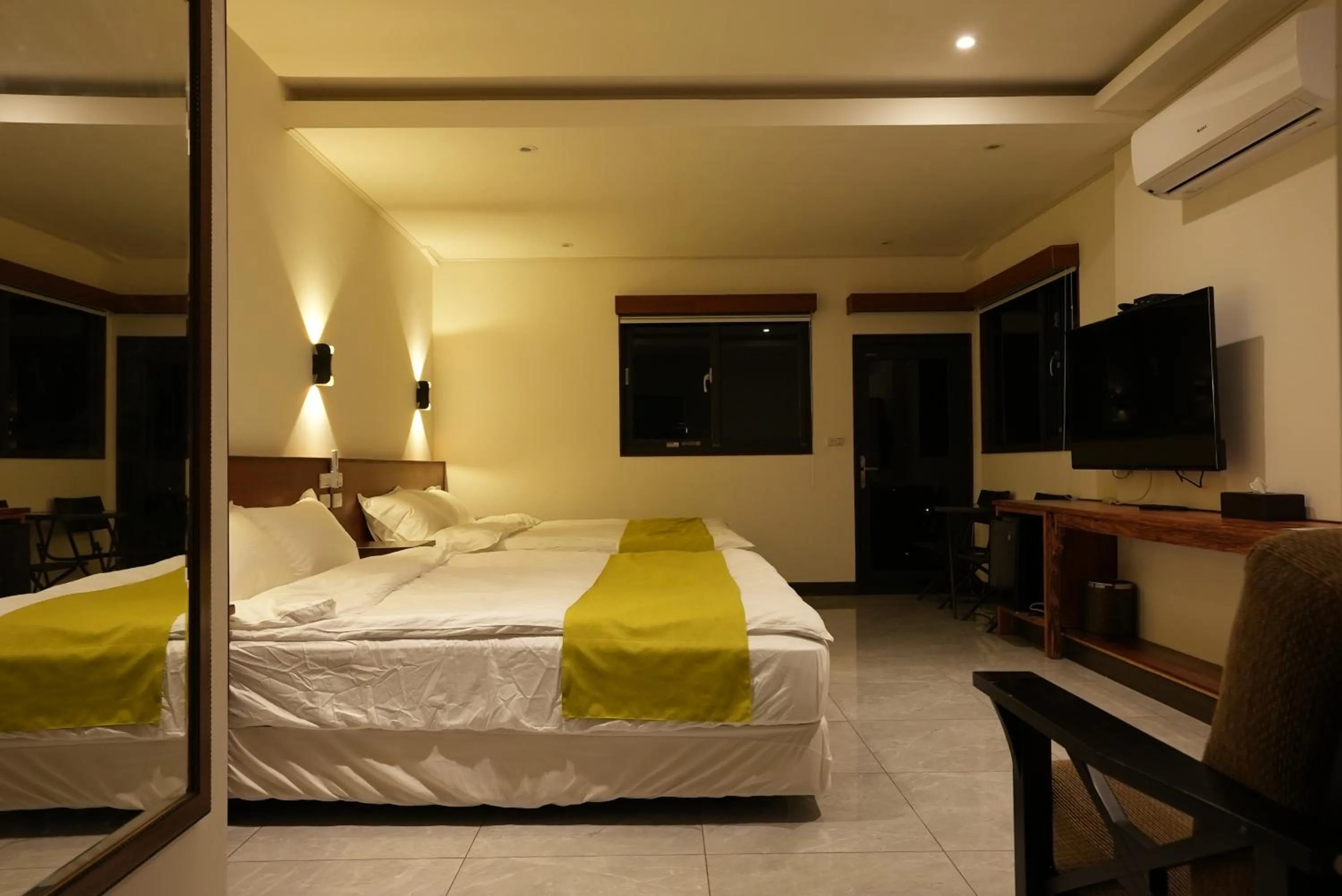 Bed in Lemuju B&B Hotel