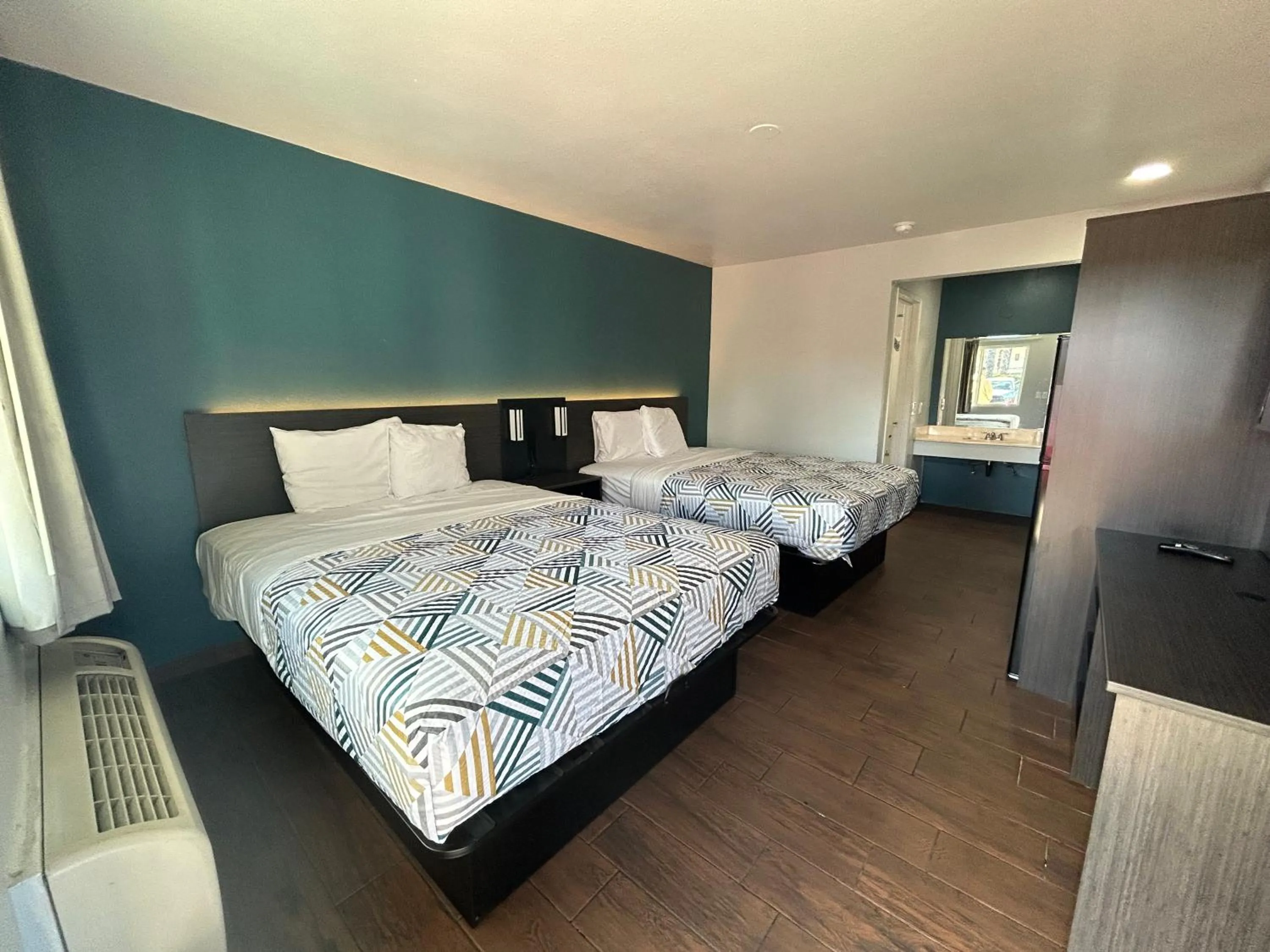 Bedroom, Bed in Studio 6 Hemet, CA