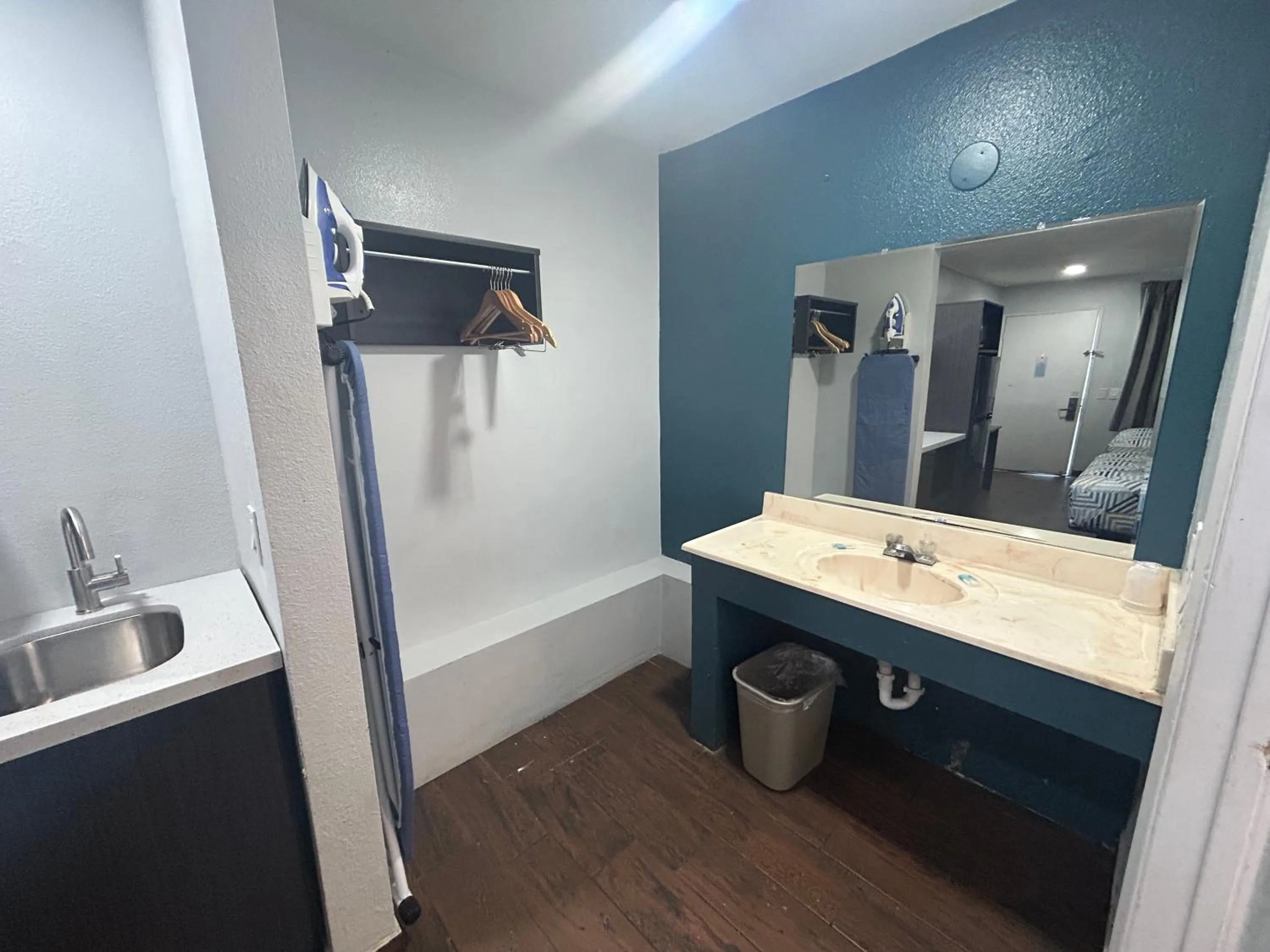 Bathroom in Studio 6 Hemet, CA