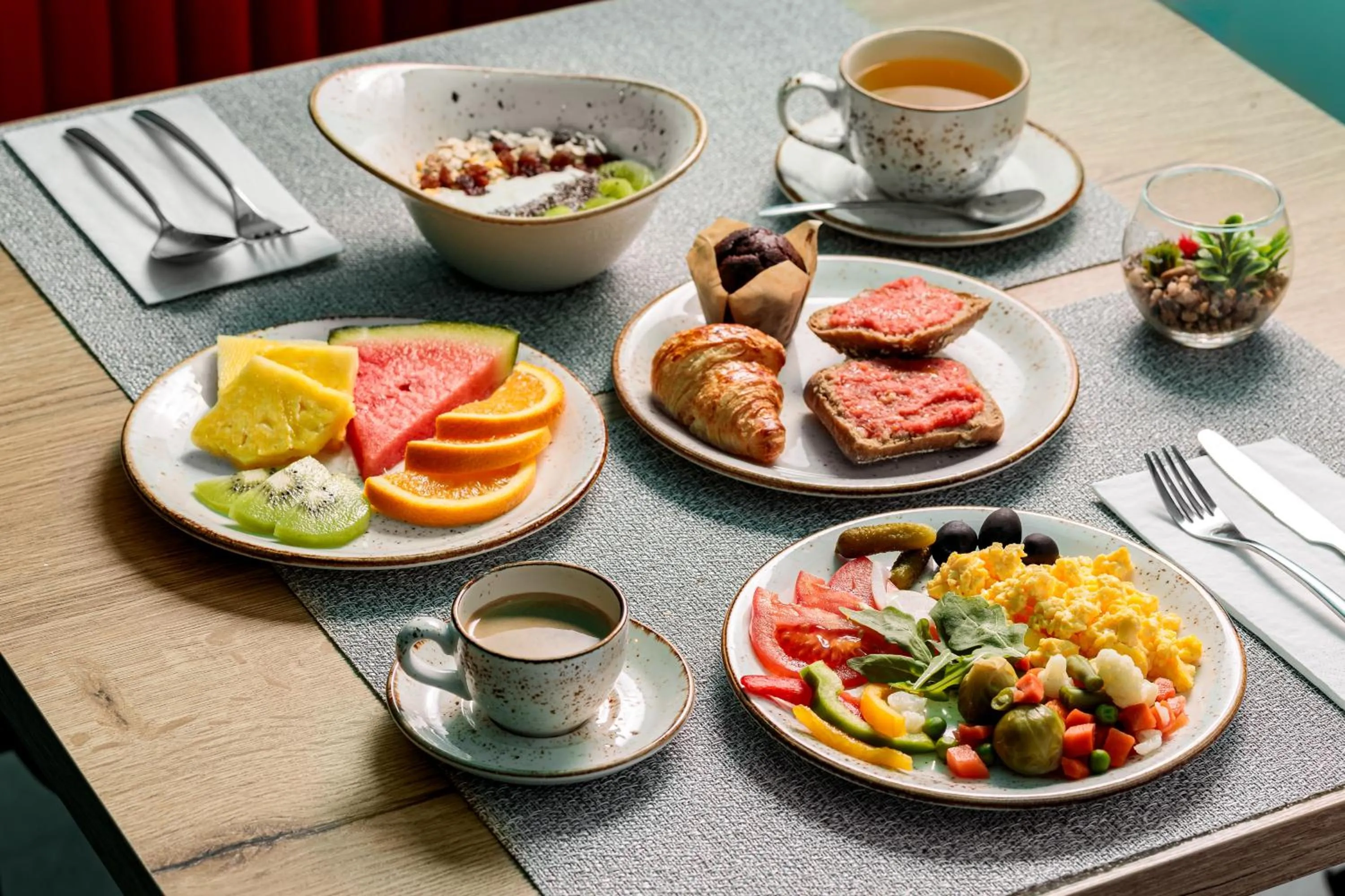 Breakfast in Room Mate Mario, Madrid