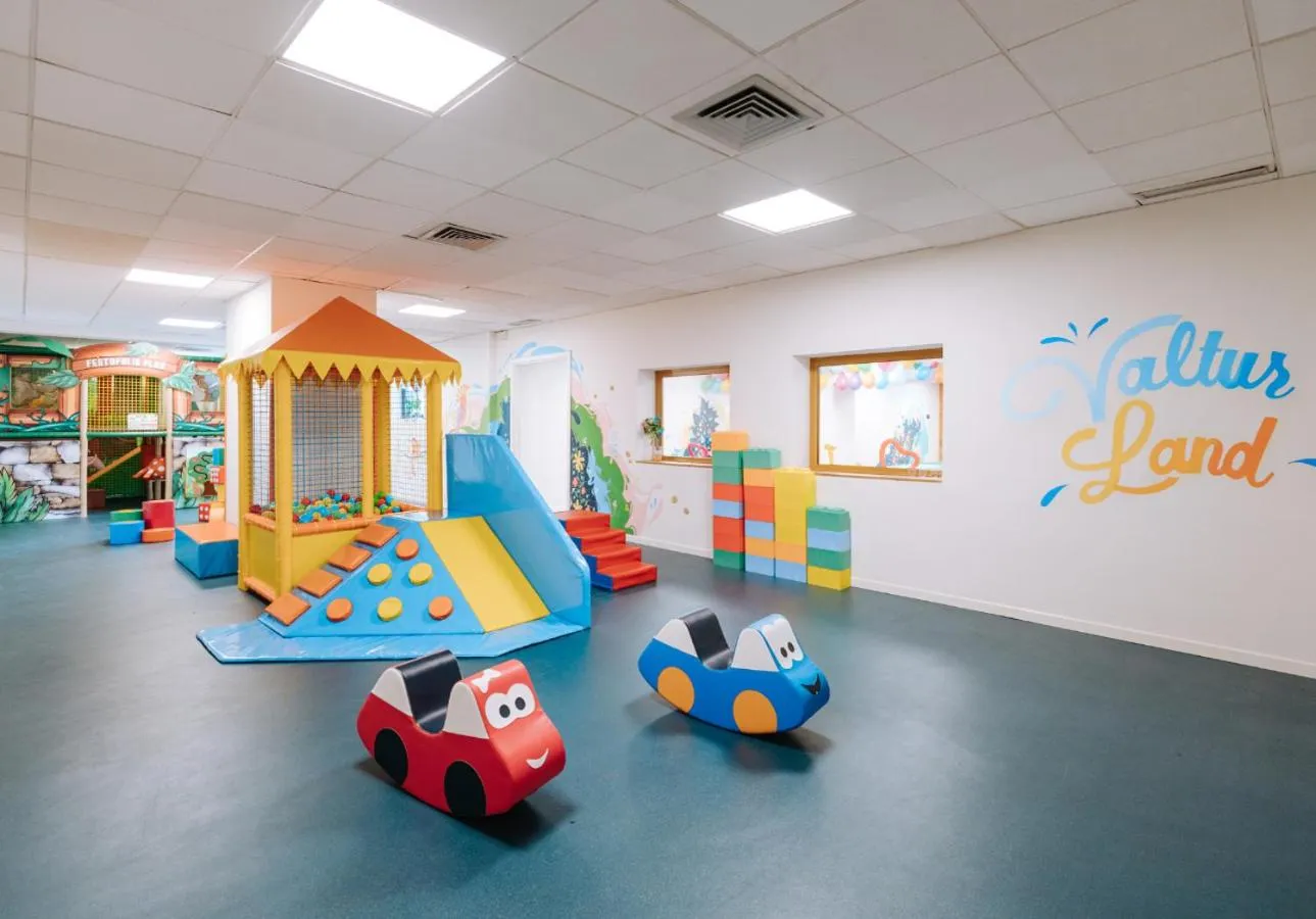 Entertainment in Valtur Cervinia Cristallo Ski Resort