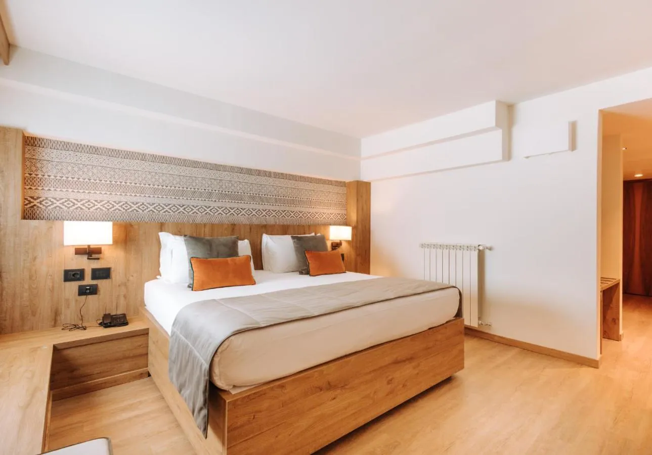 Bedroom, Bed in Valtur Cervinia Cristallo Ski Resort