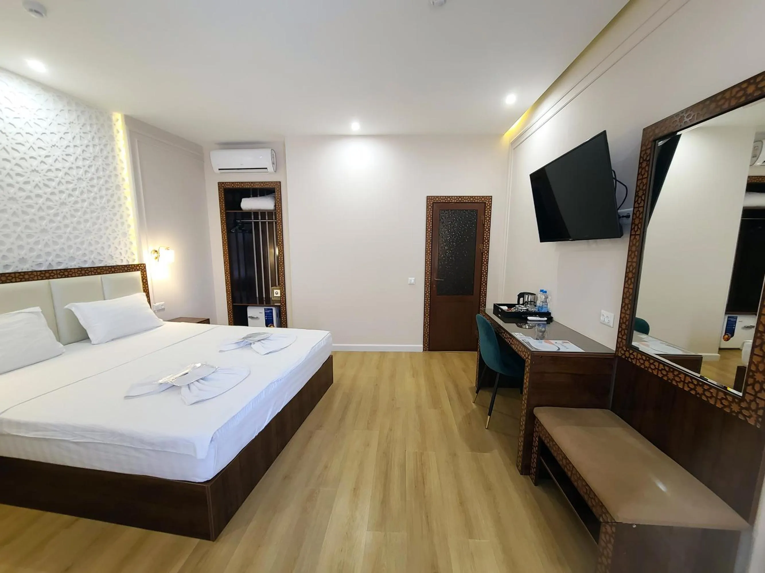 Bed in Jahongir Premium