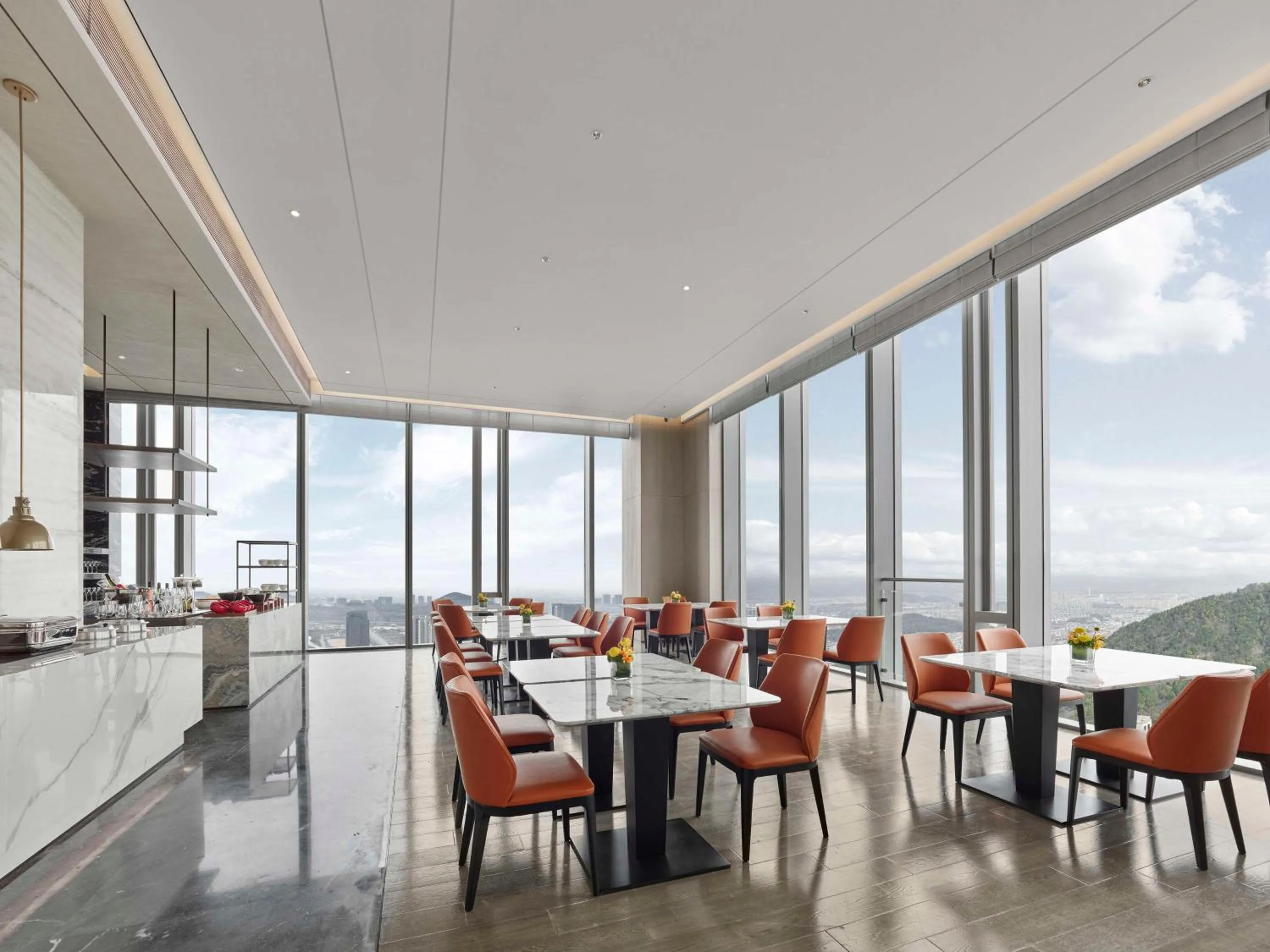 Property building in Hilton Zhuji