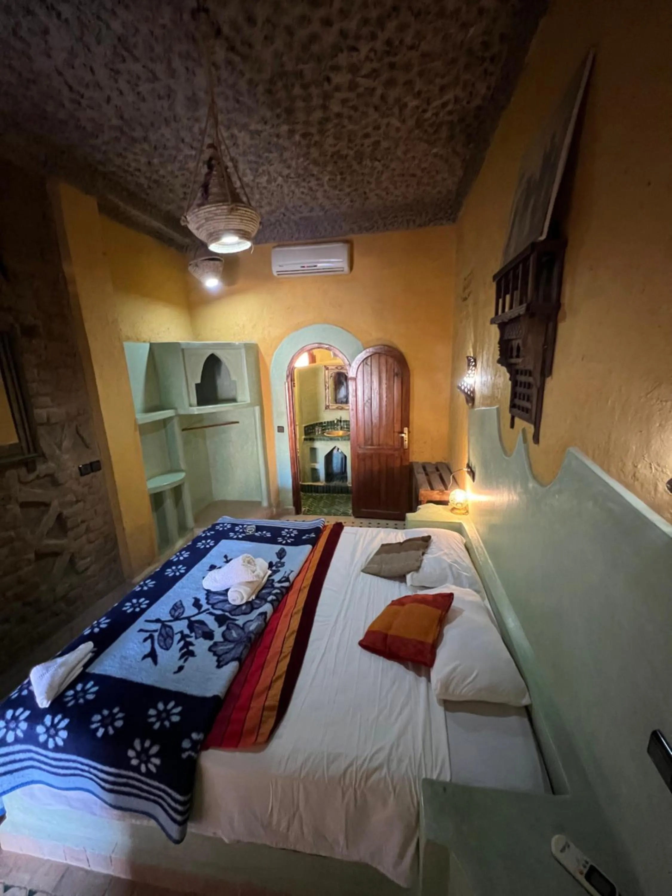 Bed in Hotel ksar merzouga