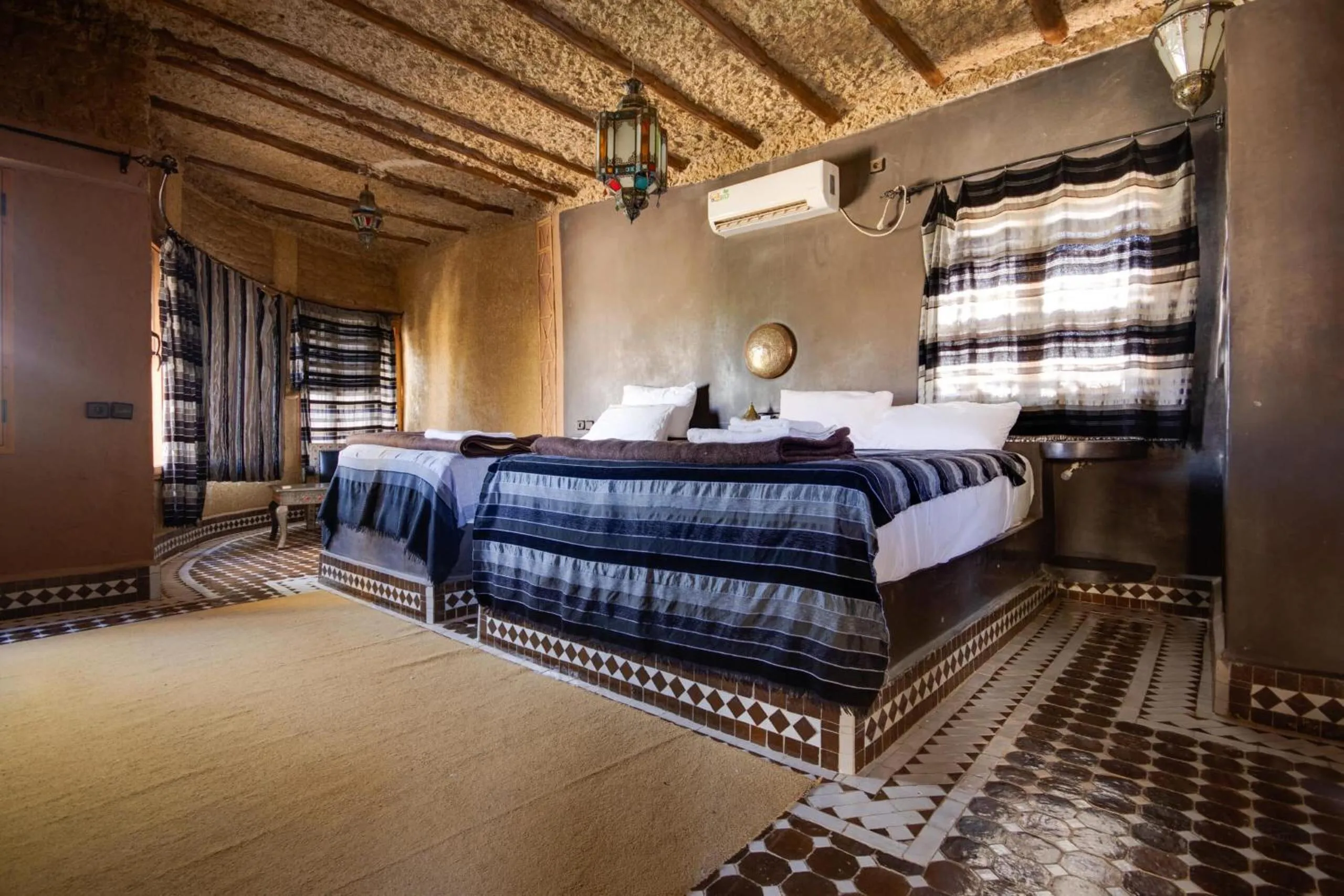 Bed in Hotel ksar merzouga