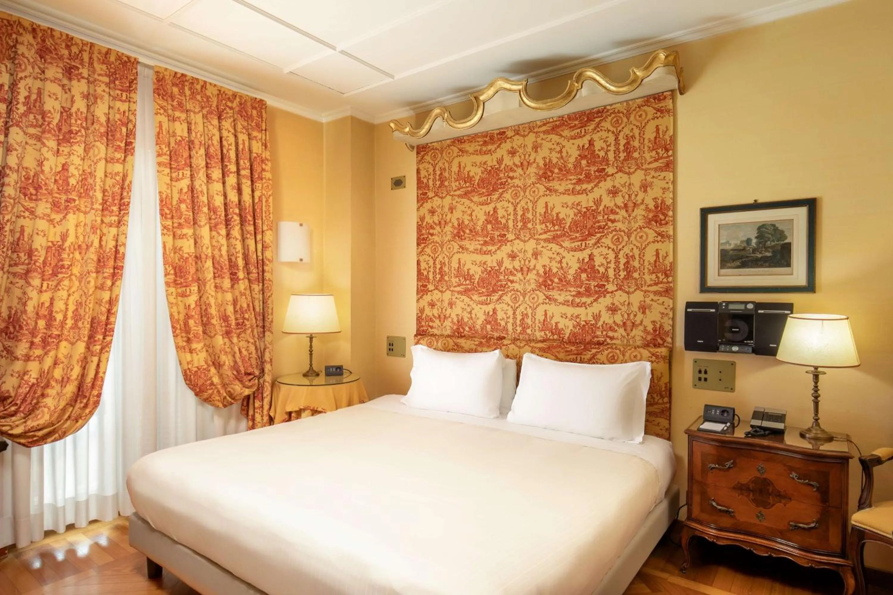 Bedroom, Bed in Hotel Canada, BW Premier Collection