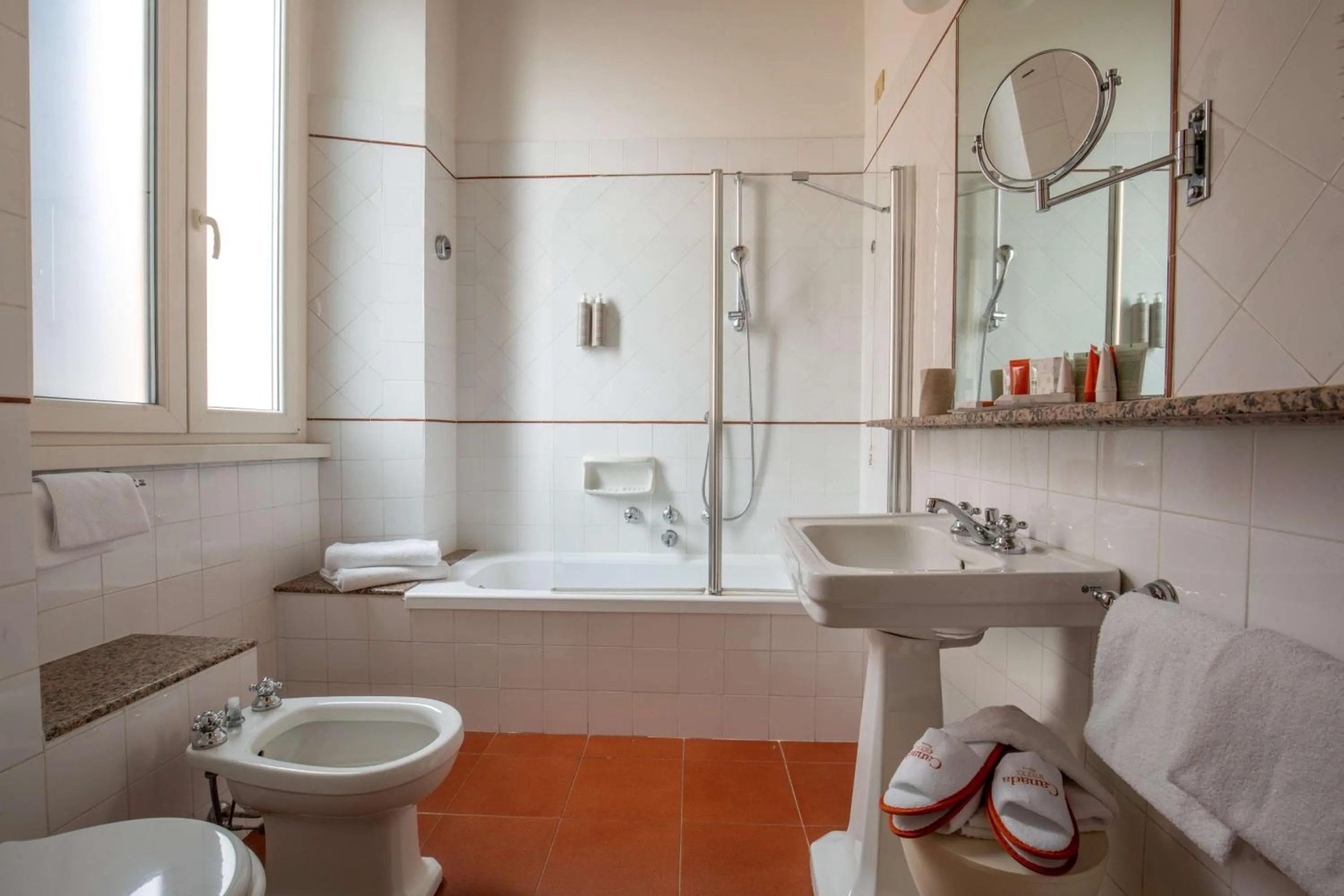 Bedroom in Hotel Canada, BW Premier Collection