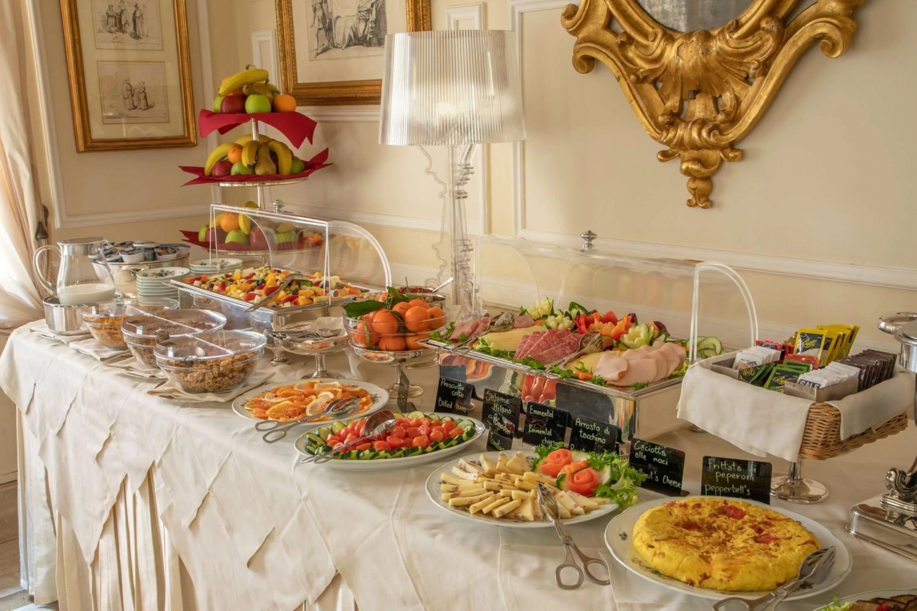 Breakfast in Hotel Canada, BW Premier Collection