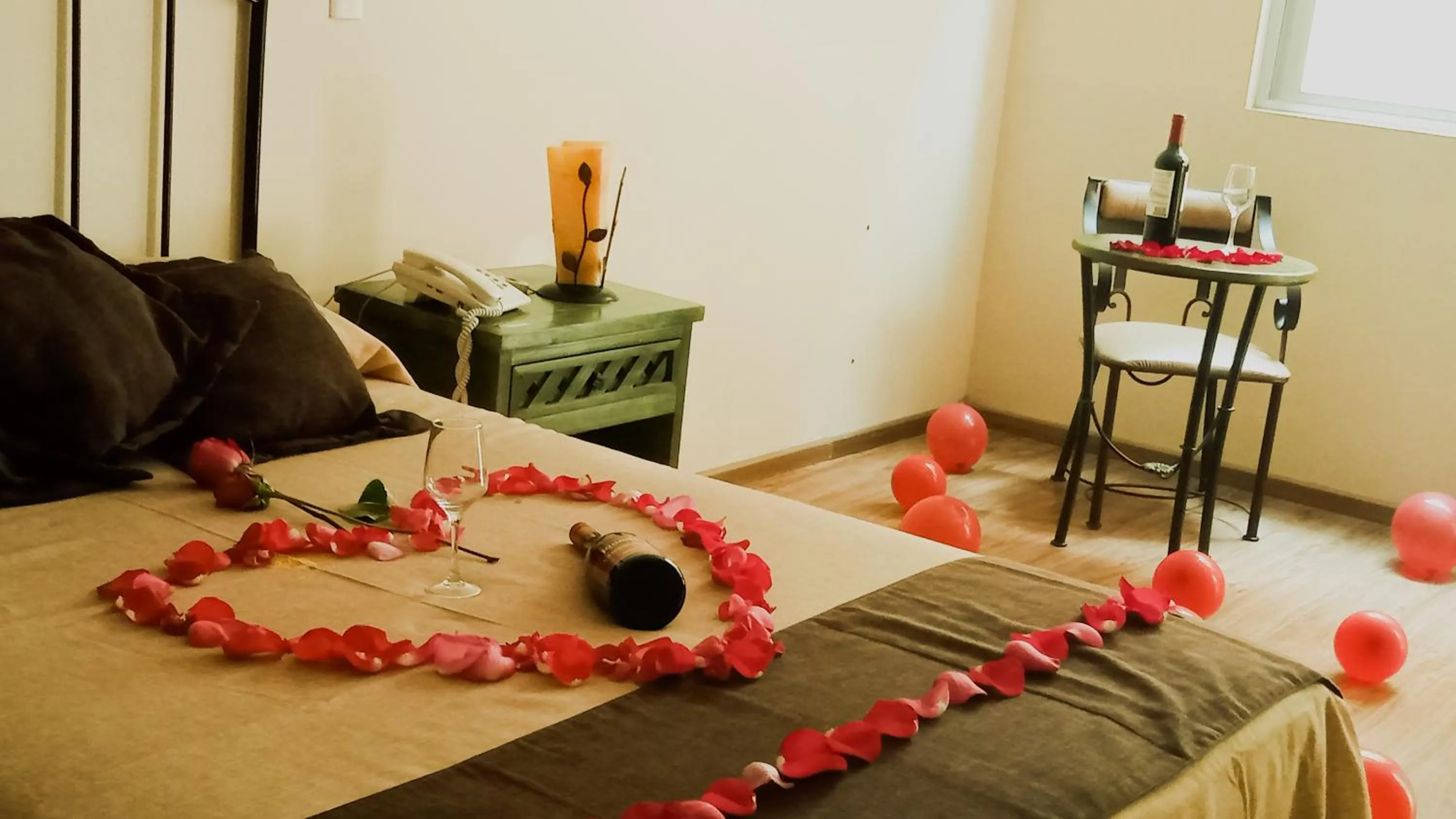 Bedroom, Bed in HOTEL PLAZA PACHUCA