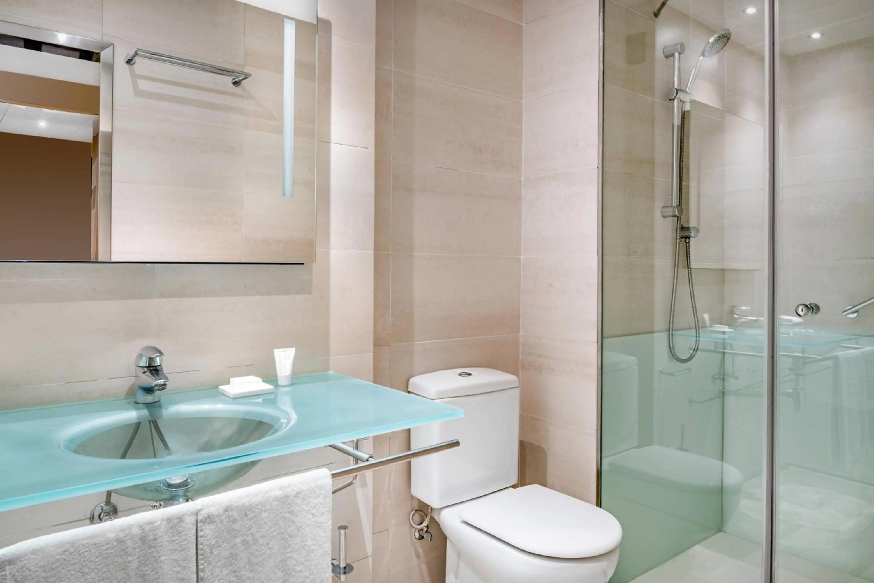 Bathroom in AC Hotel Irla by Marriott