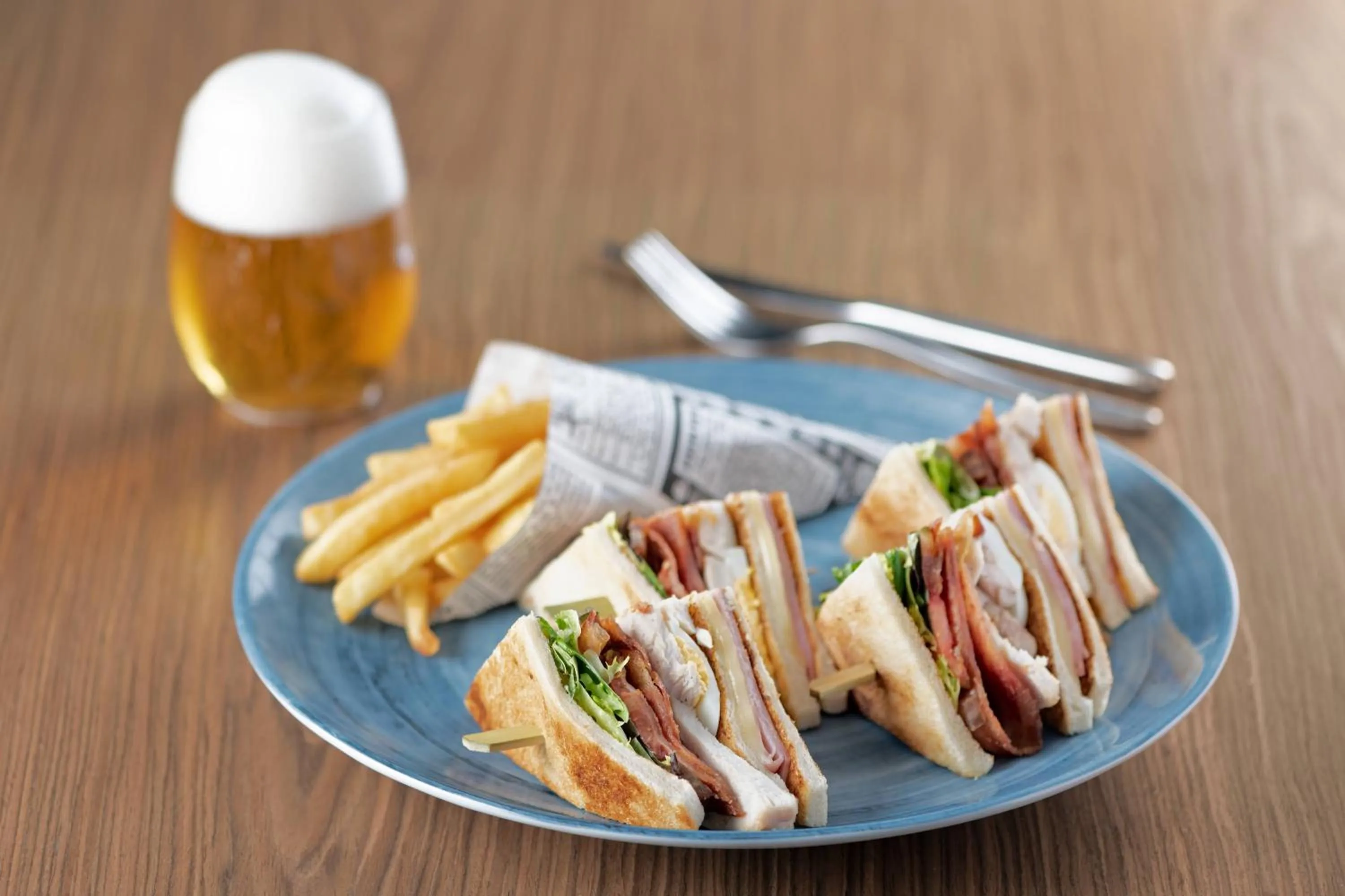 Lounge or bar in AC Hotel Irla by Marriott