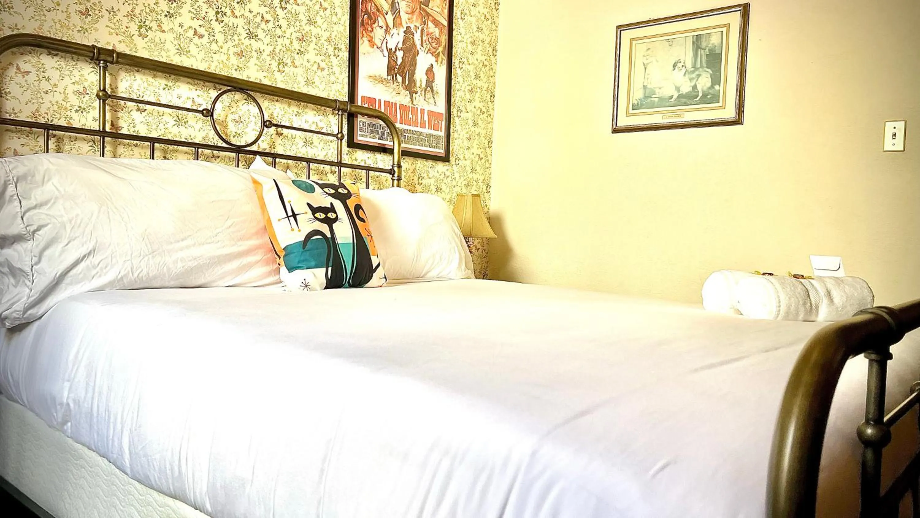 Bed in Hotel La More at The Bisbee Inn