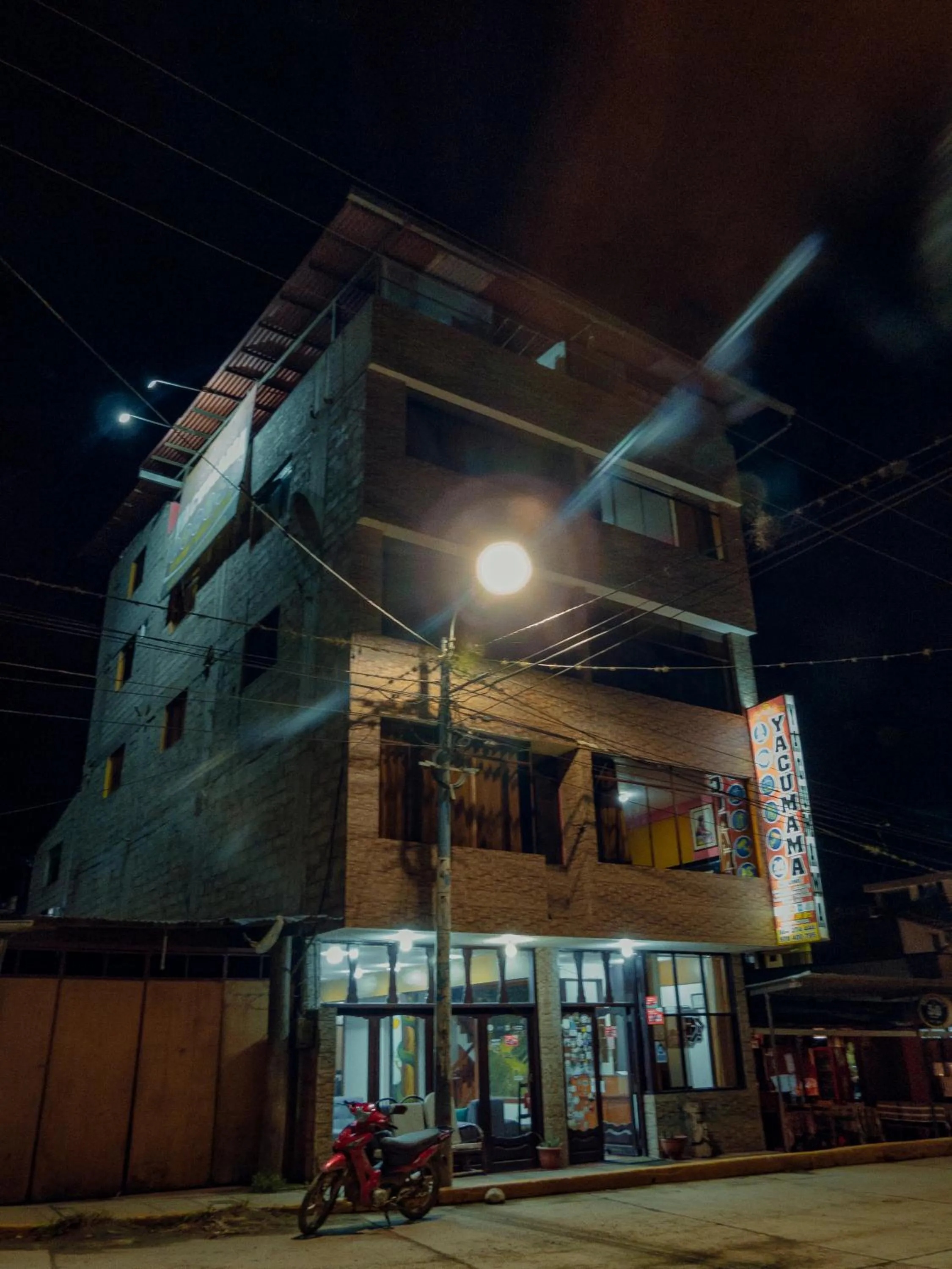 Yacumama Santa Teresa