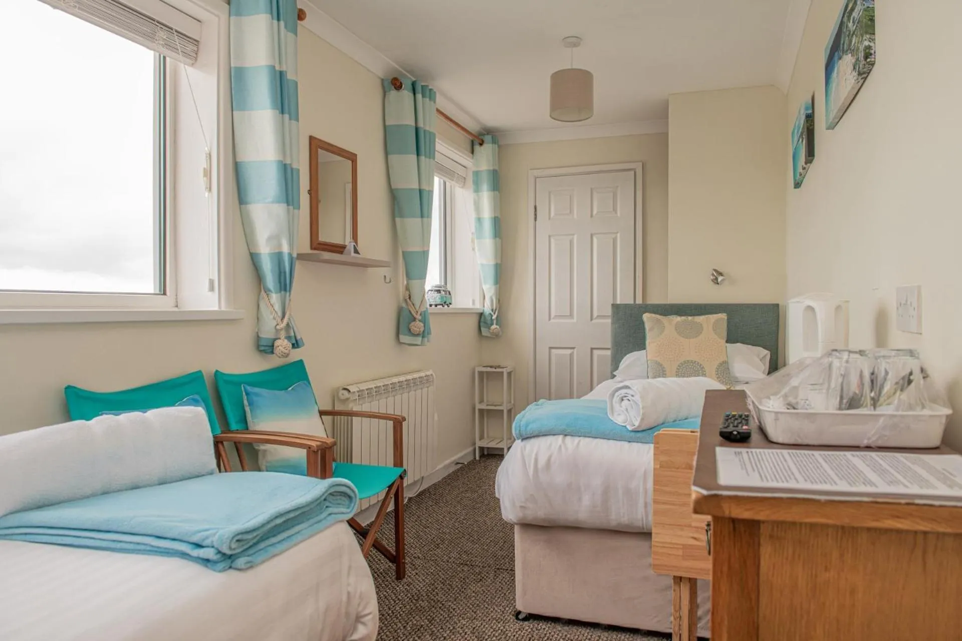 Bedroom, Bed in Trevarrian Lodge