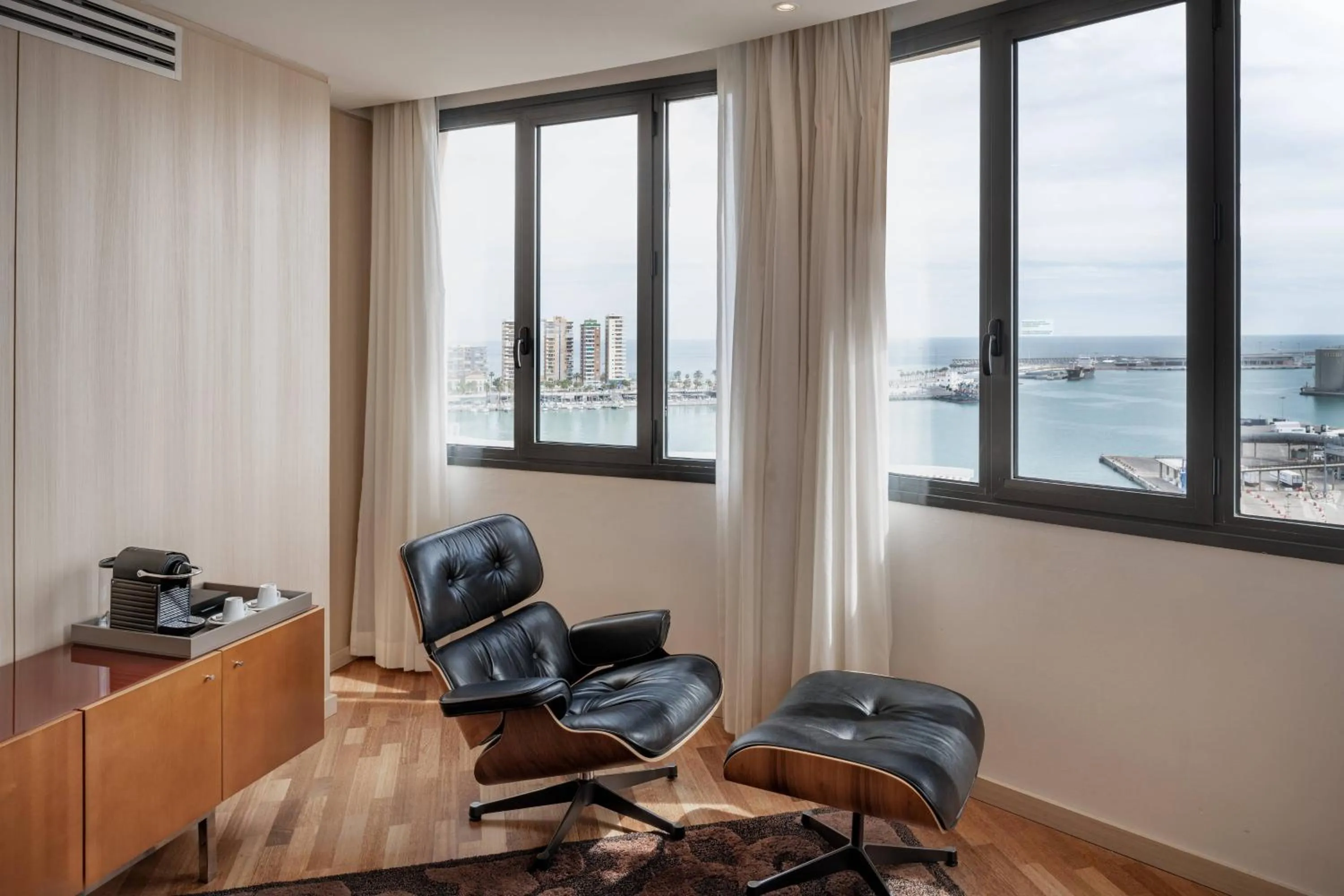 Photo of the whole room in AC Hotel Málaga Palacio by Marriott