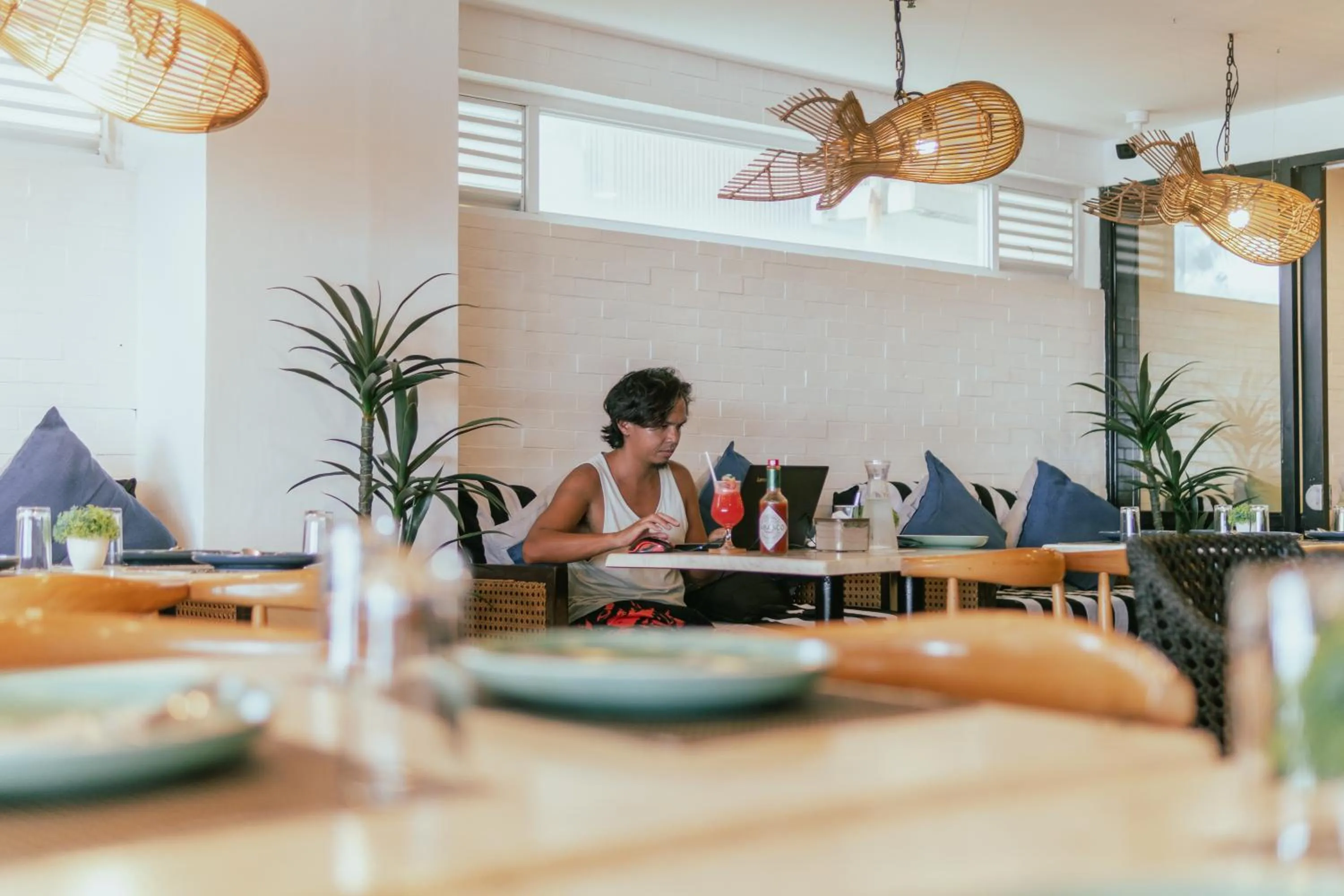 Restaurant/places to eat in Bay's Inn Resort