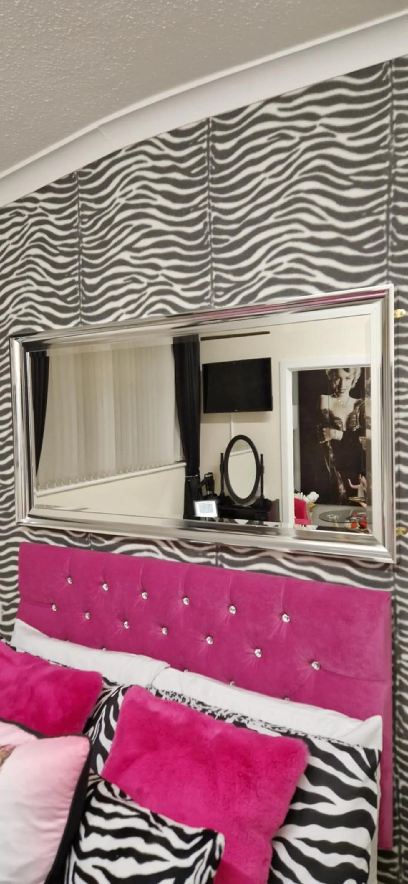 Bed in The Dudley Hotel