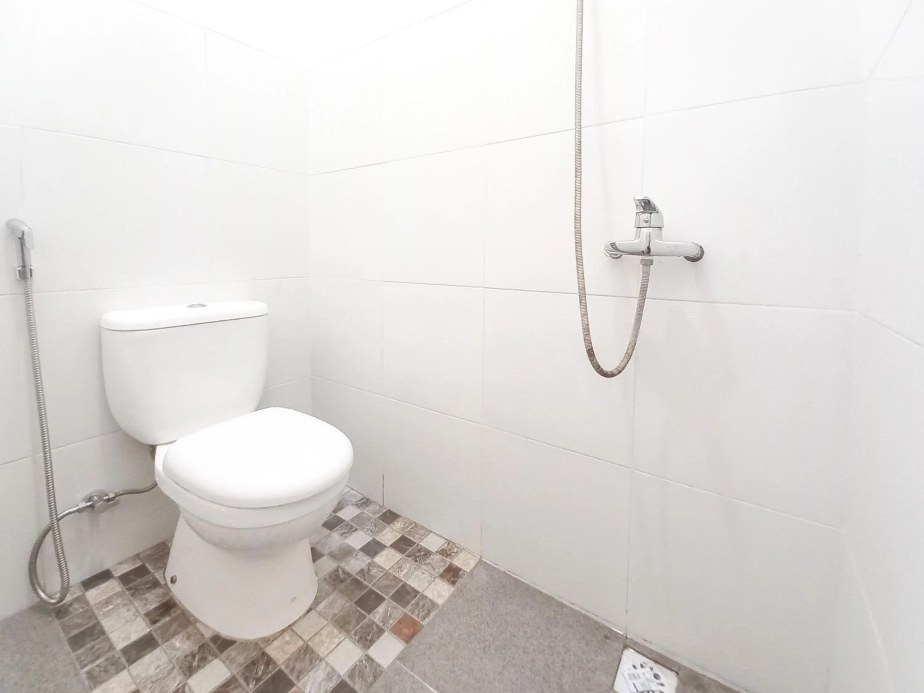 Alif House Syariah Redpartner near Taman Dayu Pandaan