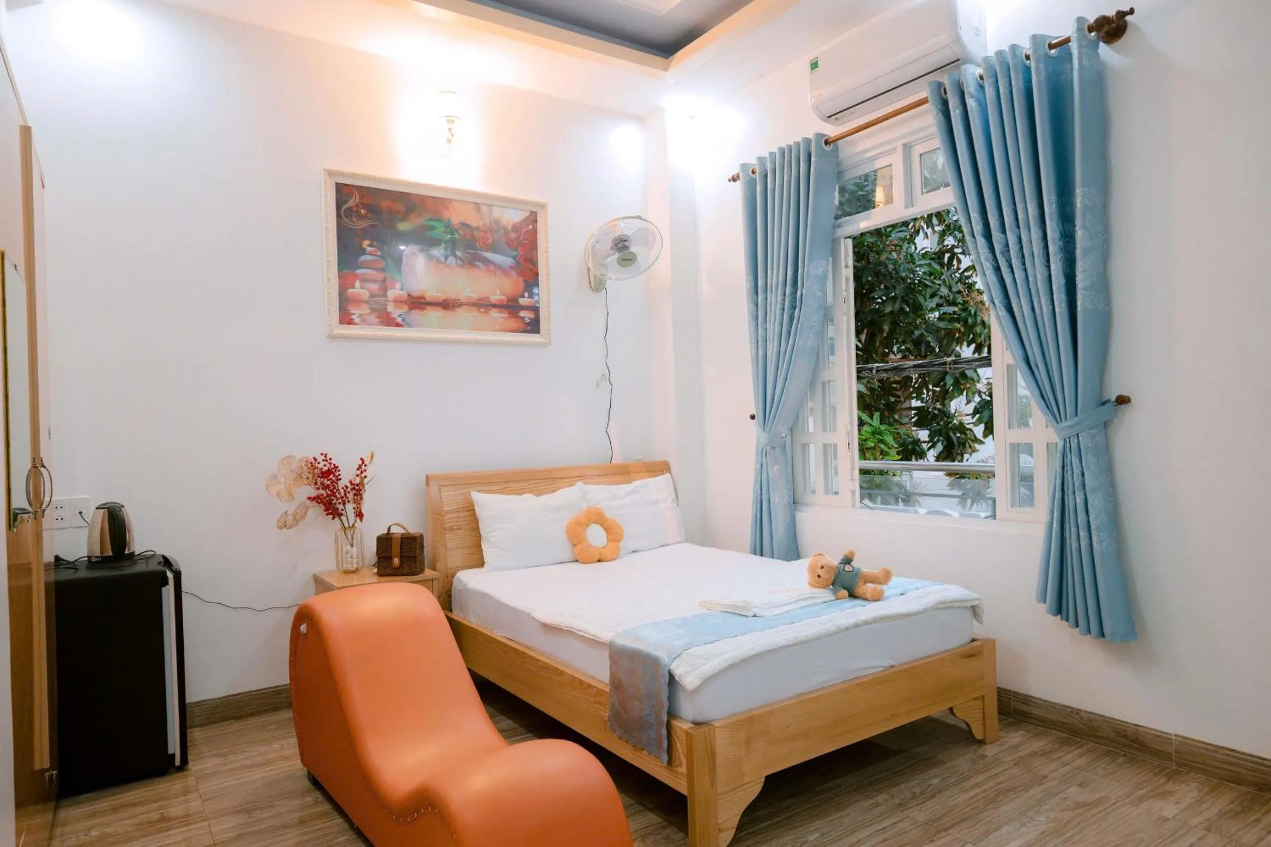 Photo of the whole room, Bed in Hotel Nắng