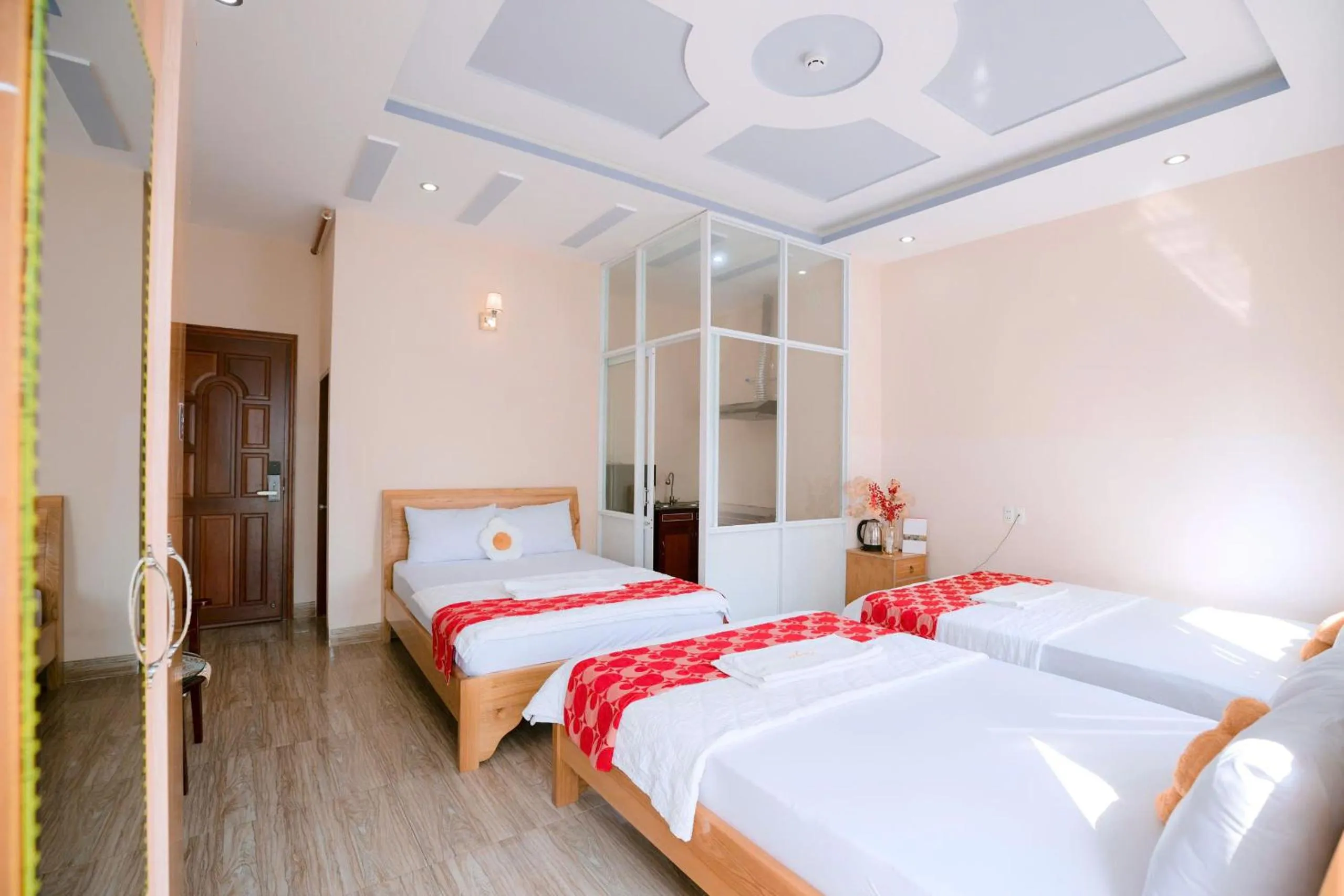 Bed in Hotel Nắng