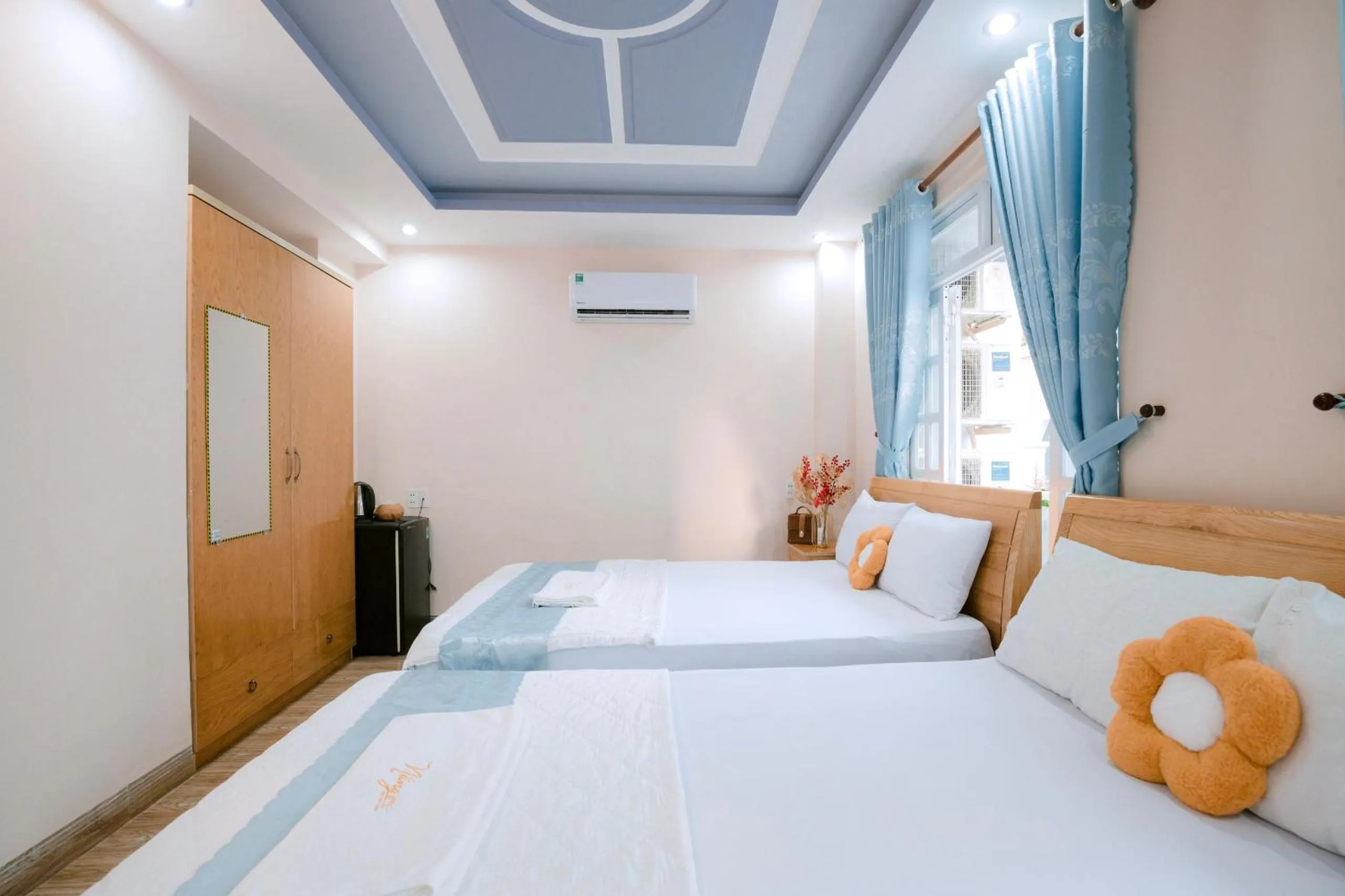 Photo of the whole room, Bed in Hotel Nắng