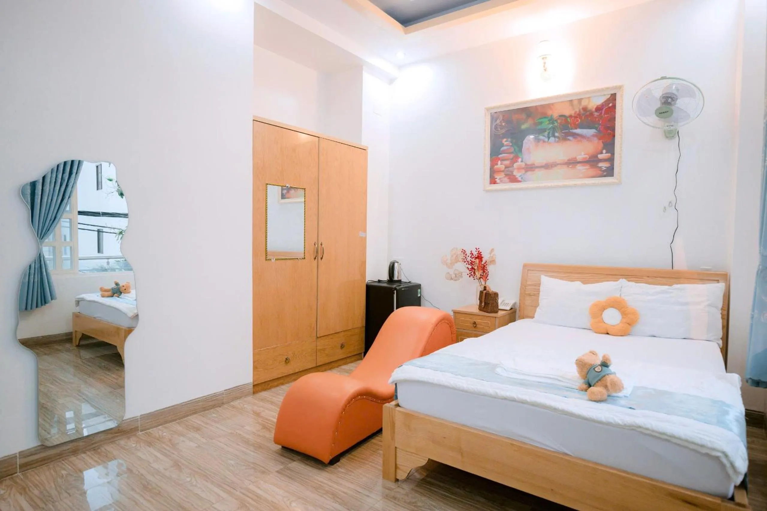 Photo of the whole room, Bed in Hotel Nắng