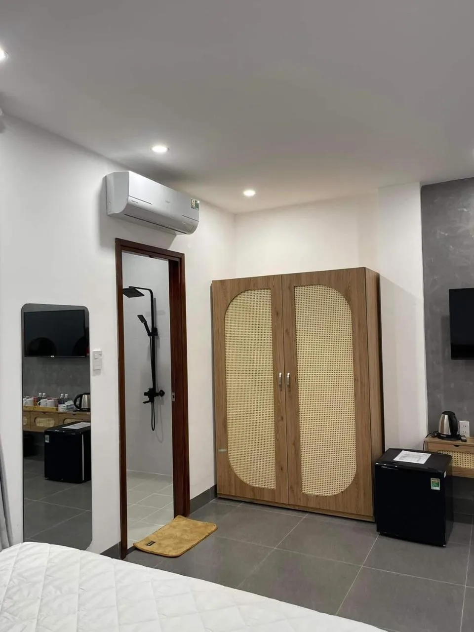 Photo of the whole room, Bed in Mai Hotel