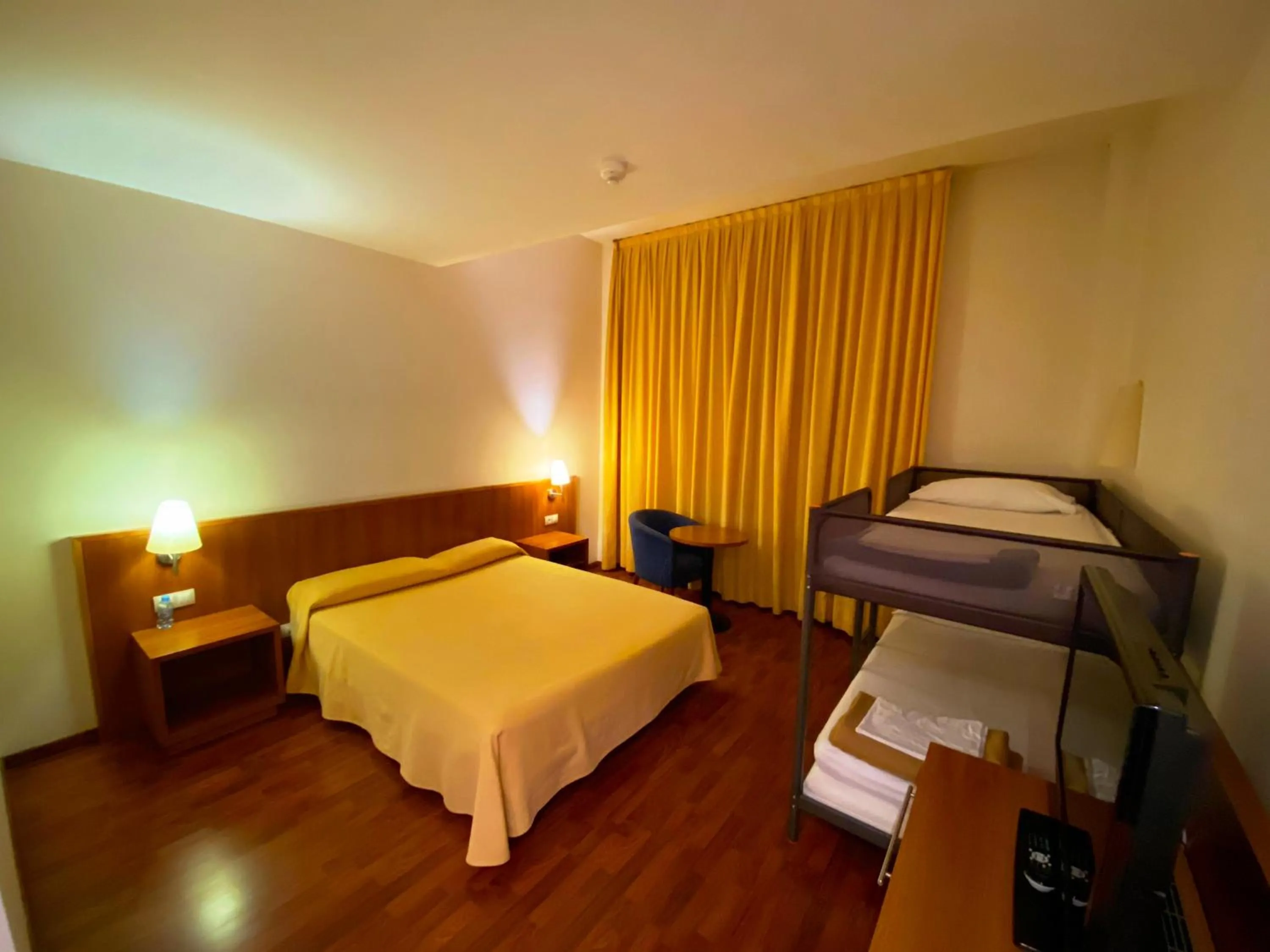 Photo of the whole room, Bed in Hotel Berga Park