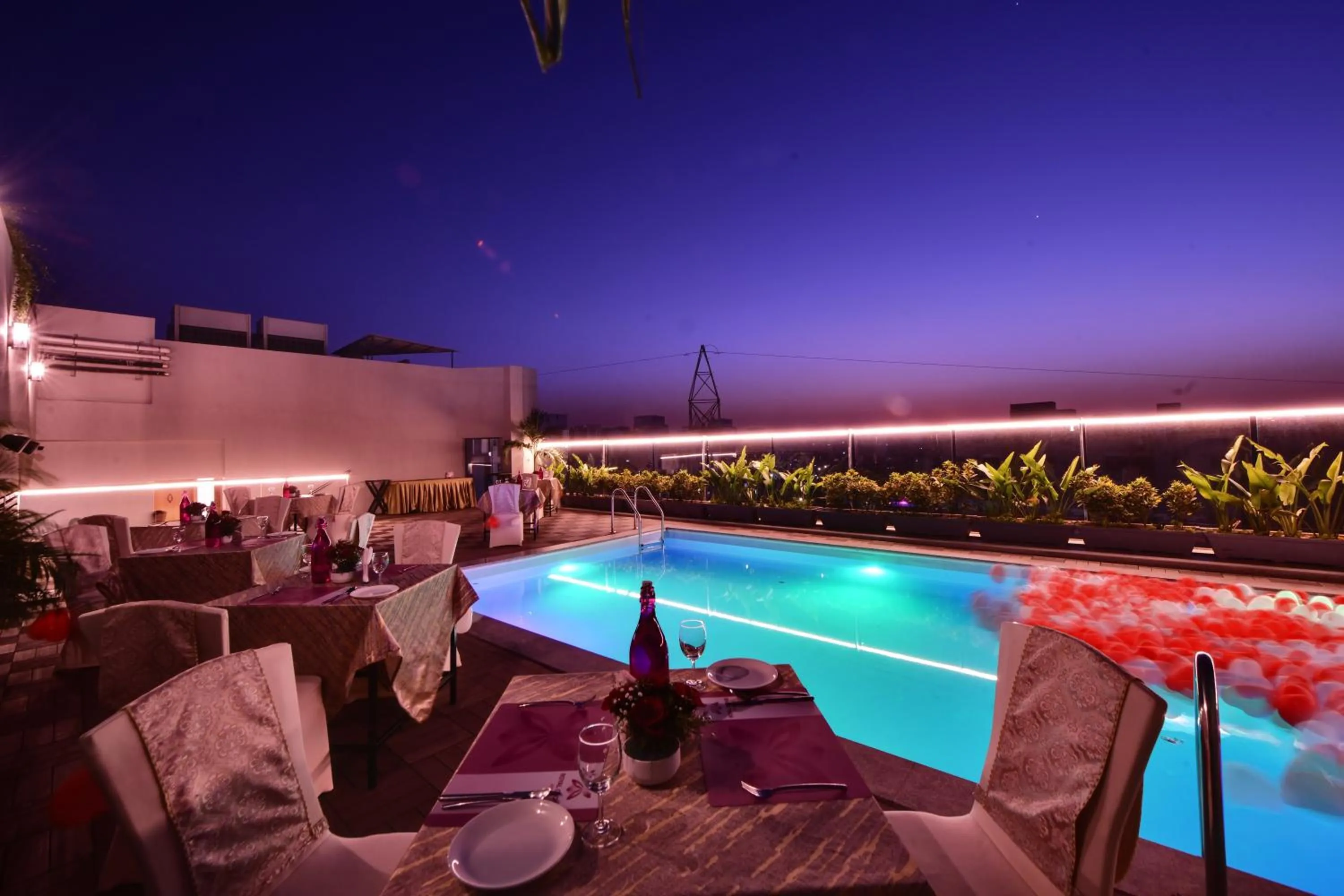 Swimming pool in Regenta Fairlark Vadodara