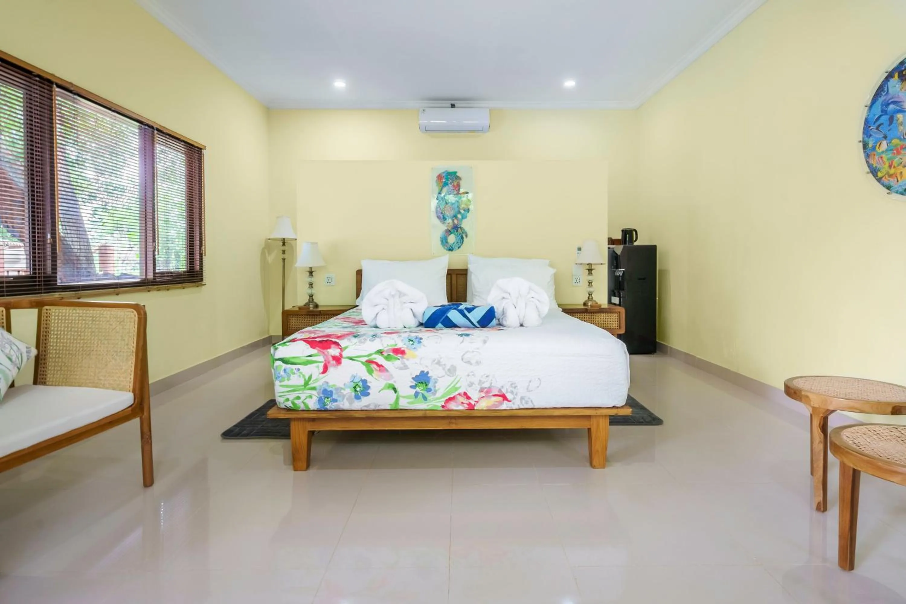 Bed in Lunar Dive Resort: Bamboo Villas