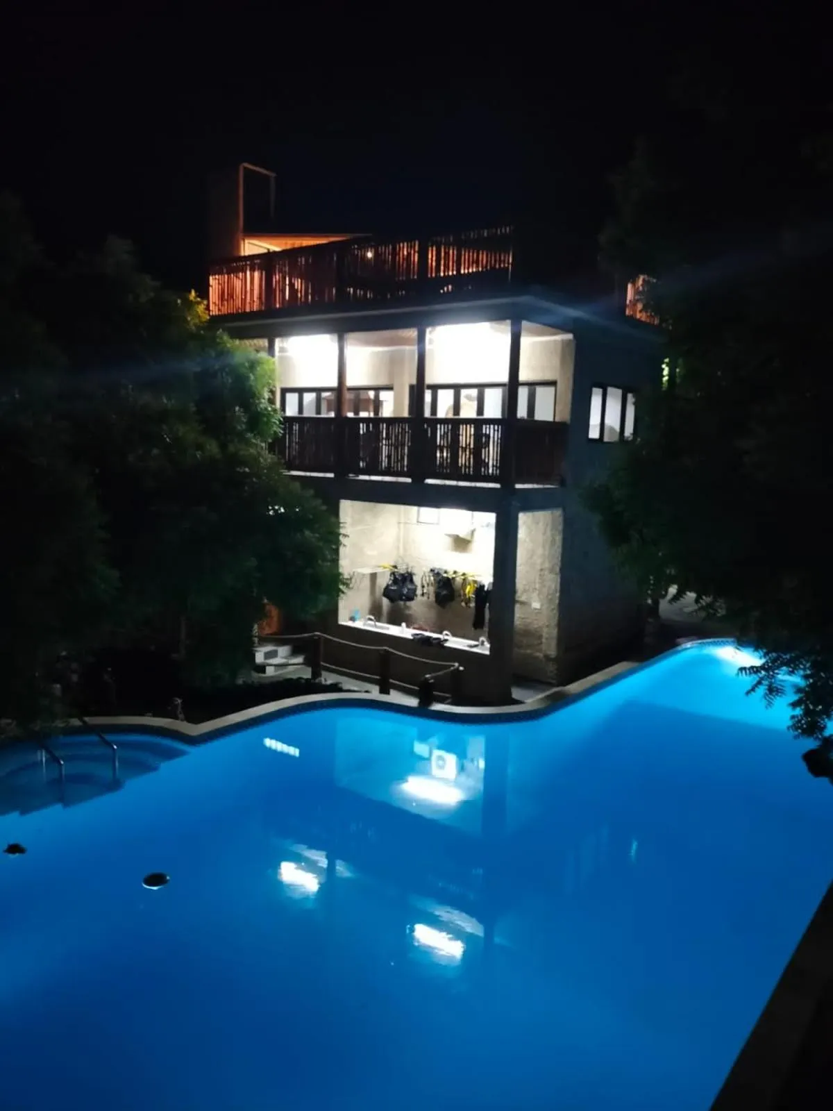 Lunar Dive Resort: Bamboo Villas