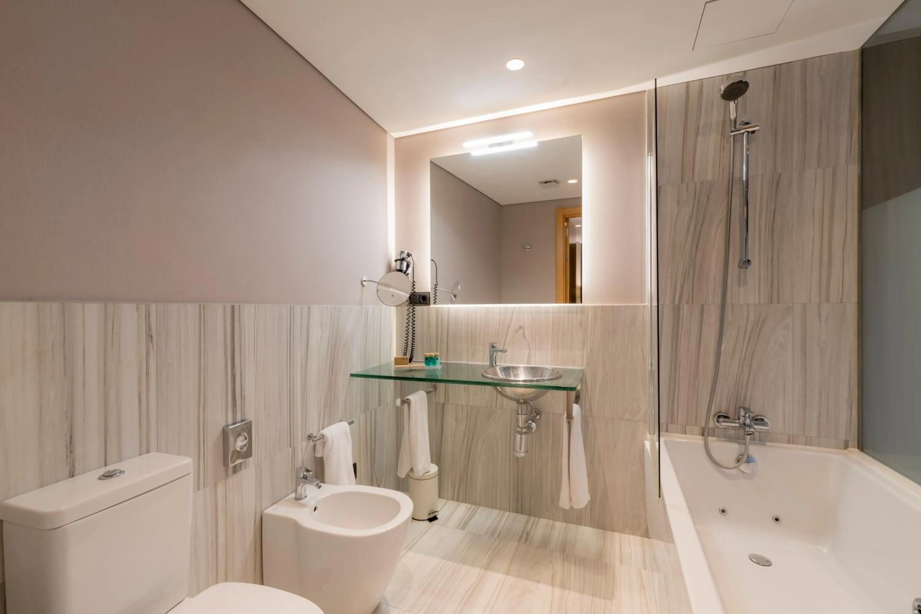 Bathroom in Hotel Plaza