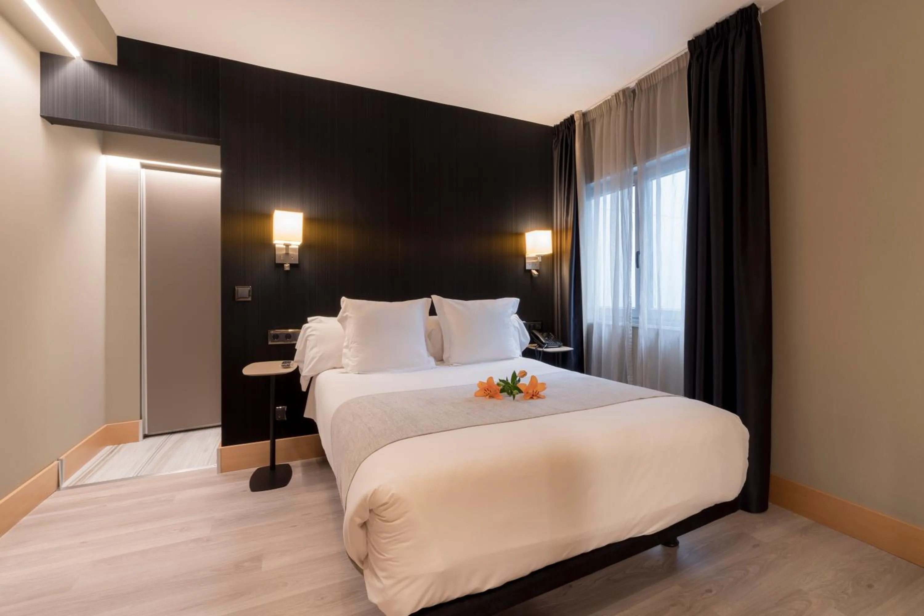 Photo of the whole room, Bed in Hotel Plaza