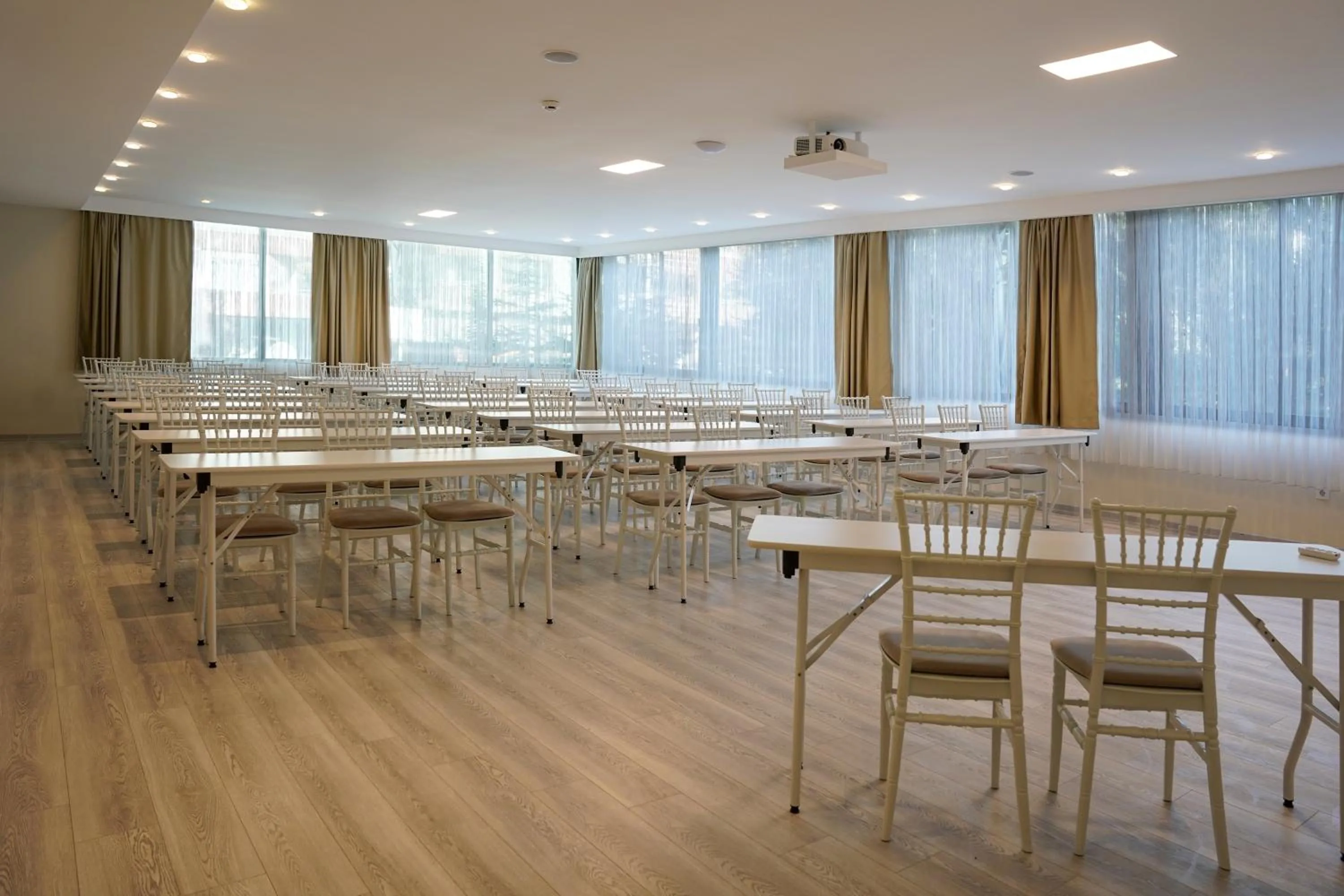 Meeting/conference room in Resun Hotel