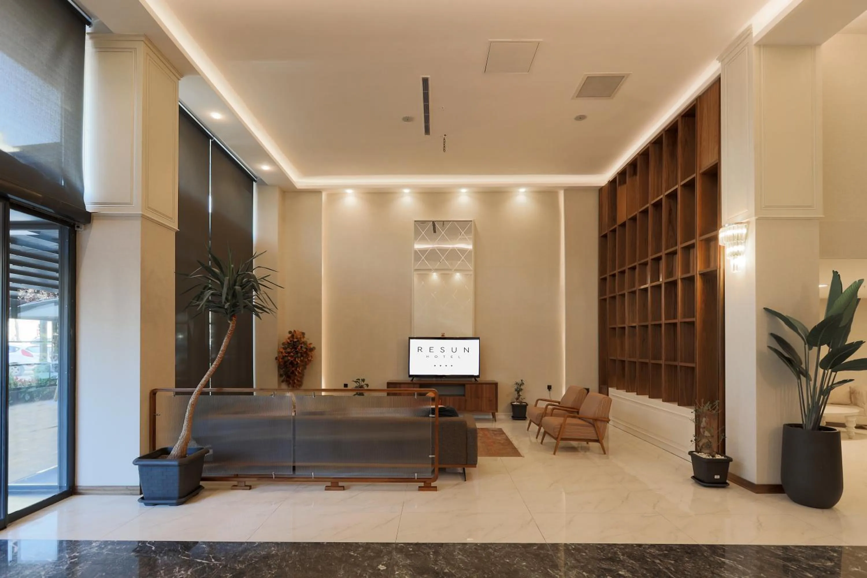Lobby or reception in Resun Hotel
