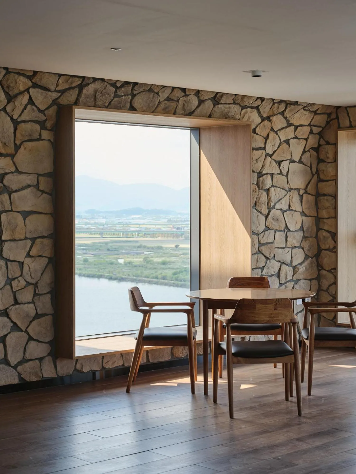 Restaurant/places to eat in Hotel tt Gupo