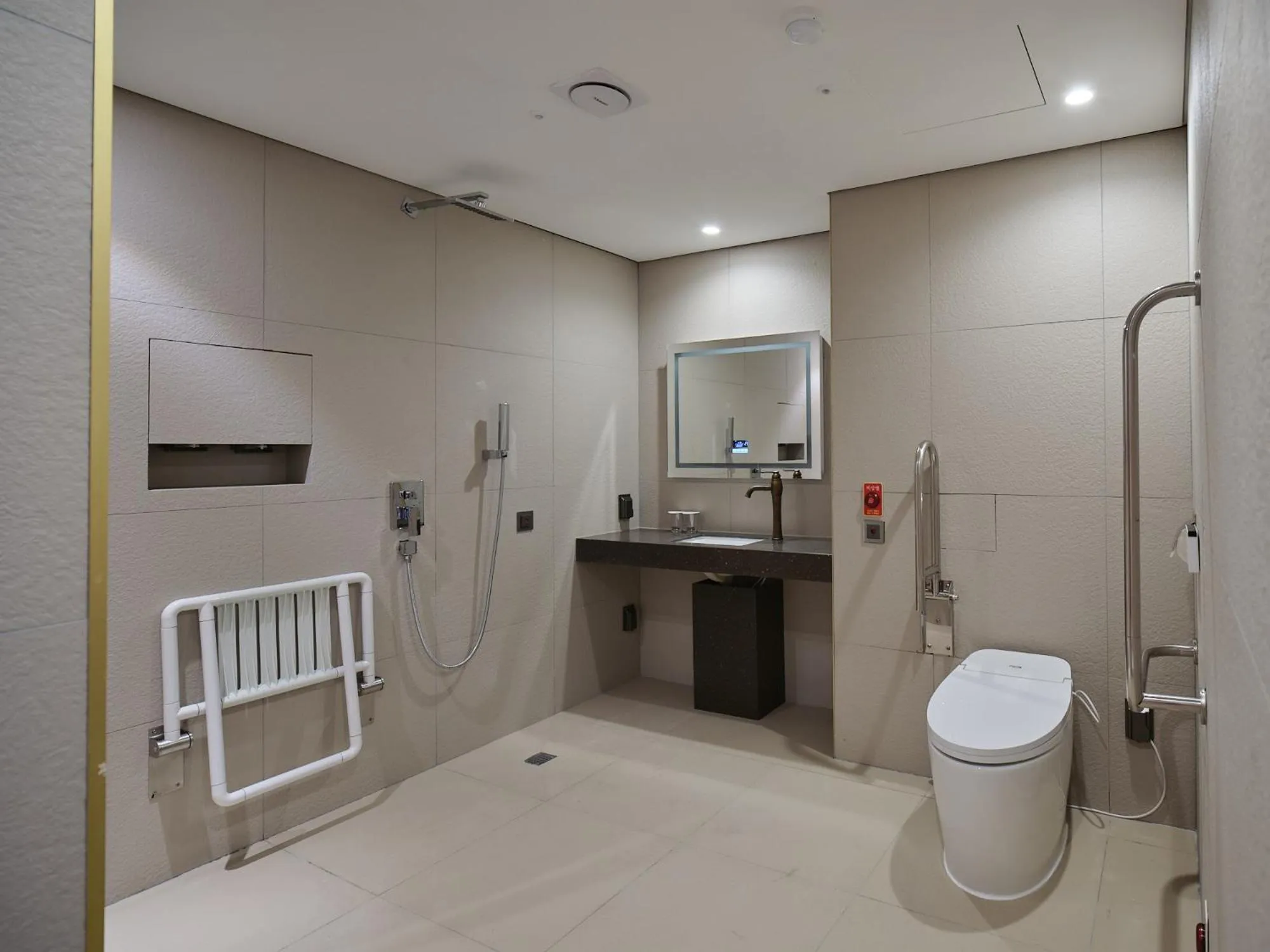 Bathroom in Hotel tt Gupo