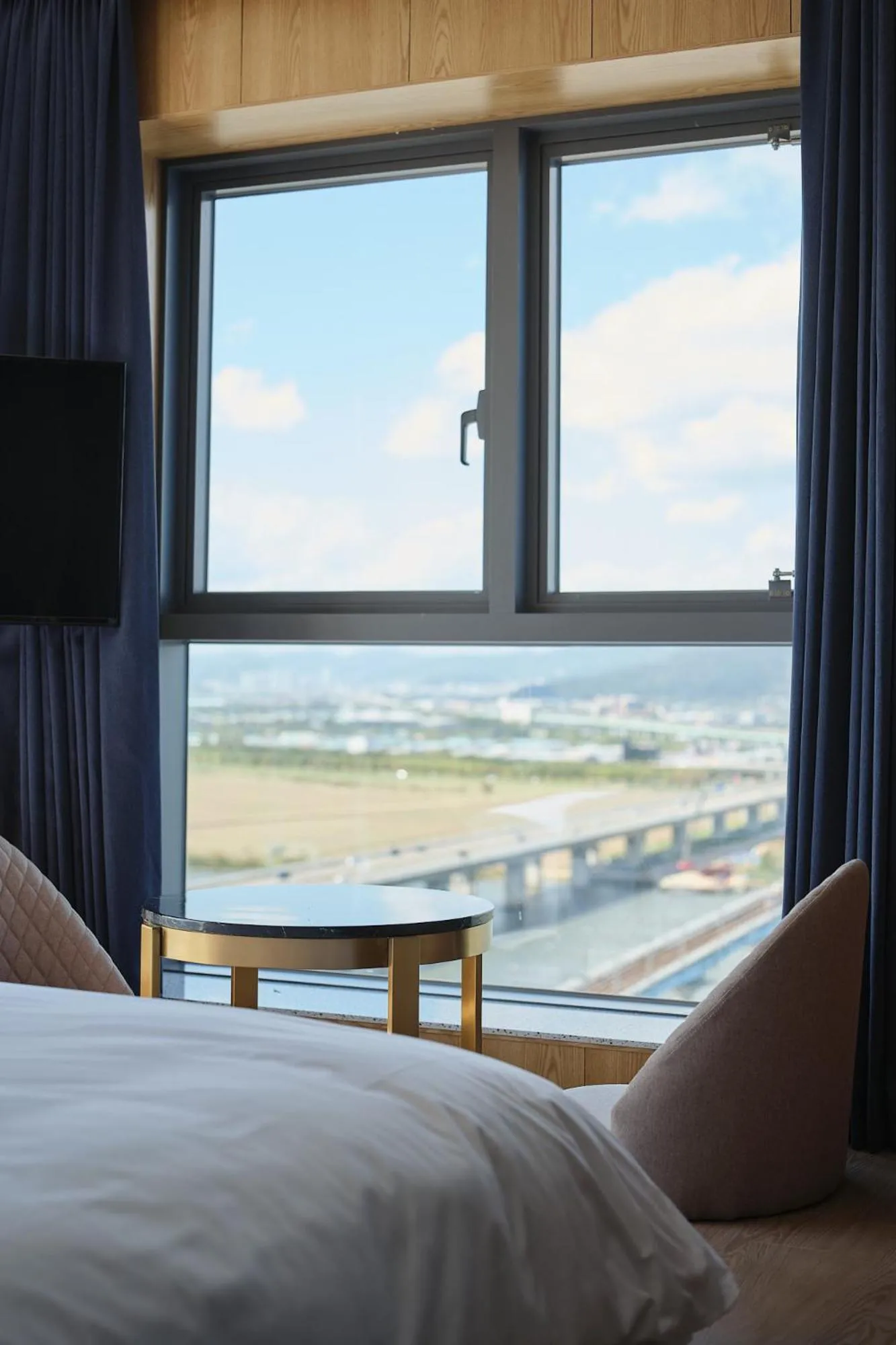 Bedroom, Bed in Hotel tt Gupo