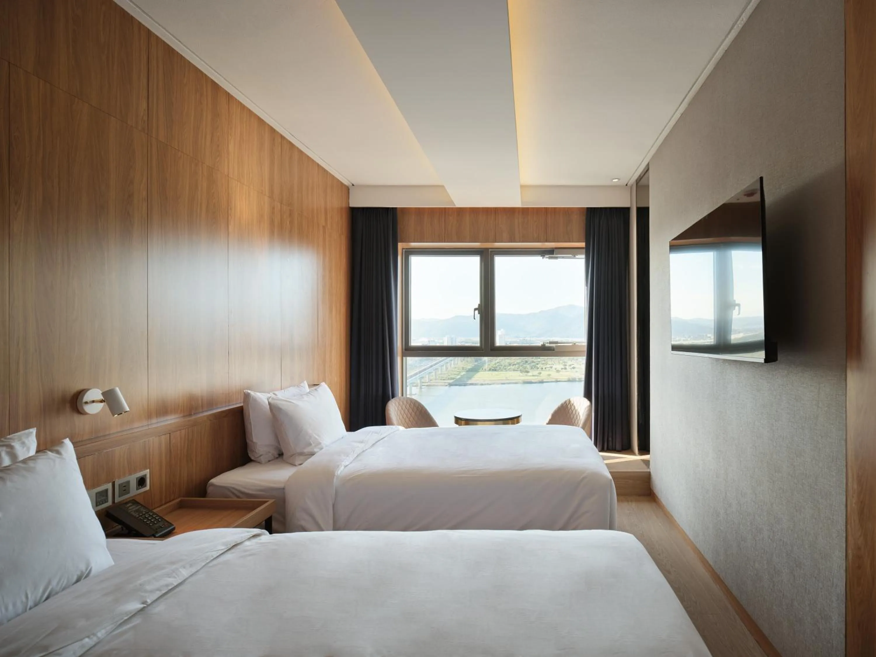 Bedroom, Bed in Hotel tt Gupo