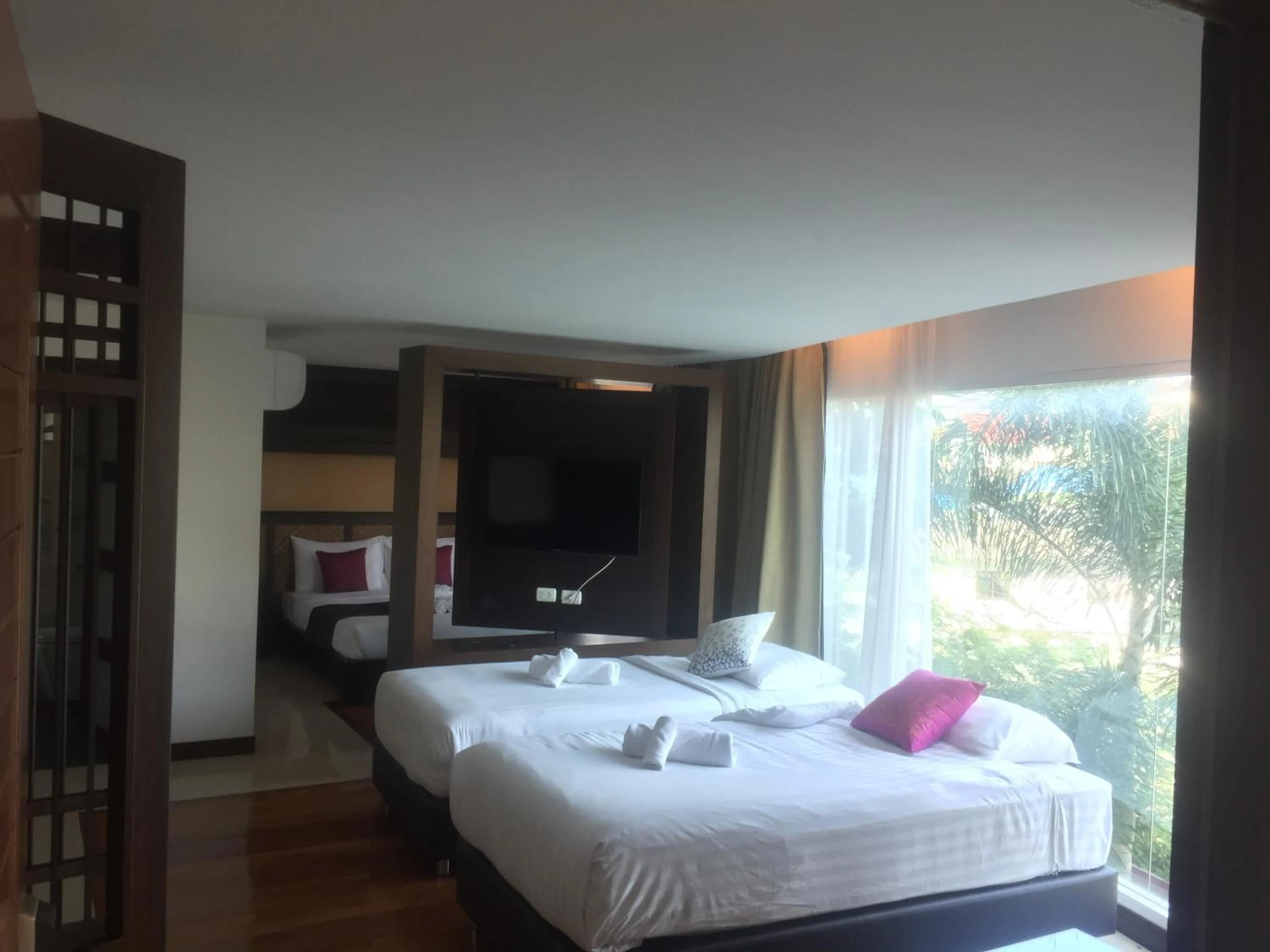 Garden view, Bed in Nordwind Hotel