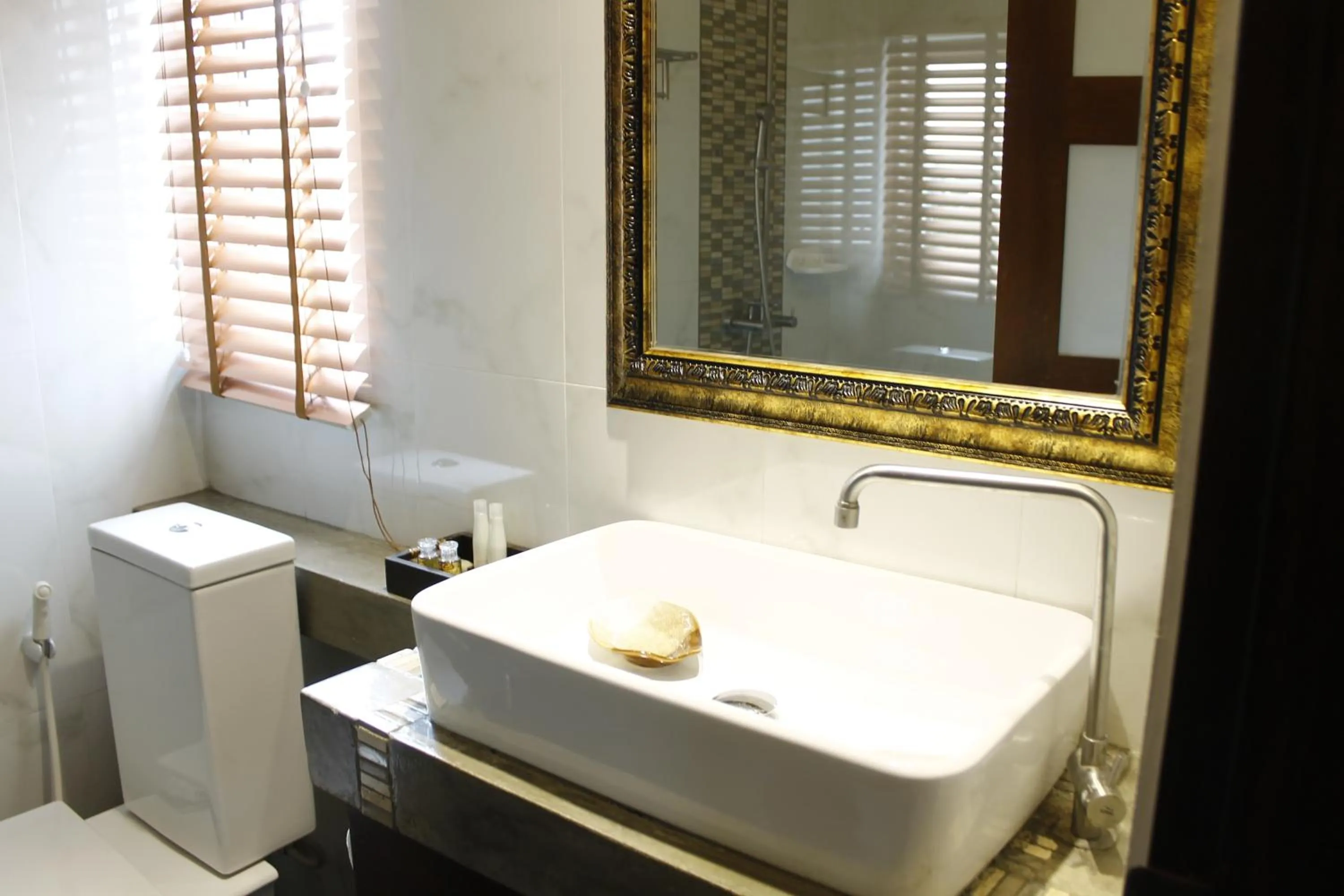 Bathroom in Nordwind Hotel