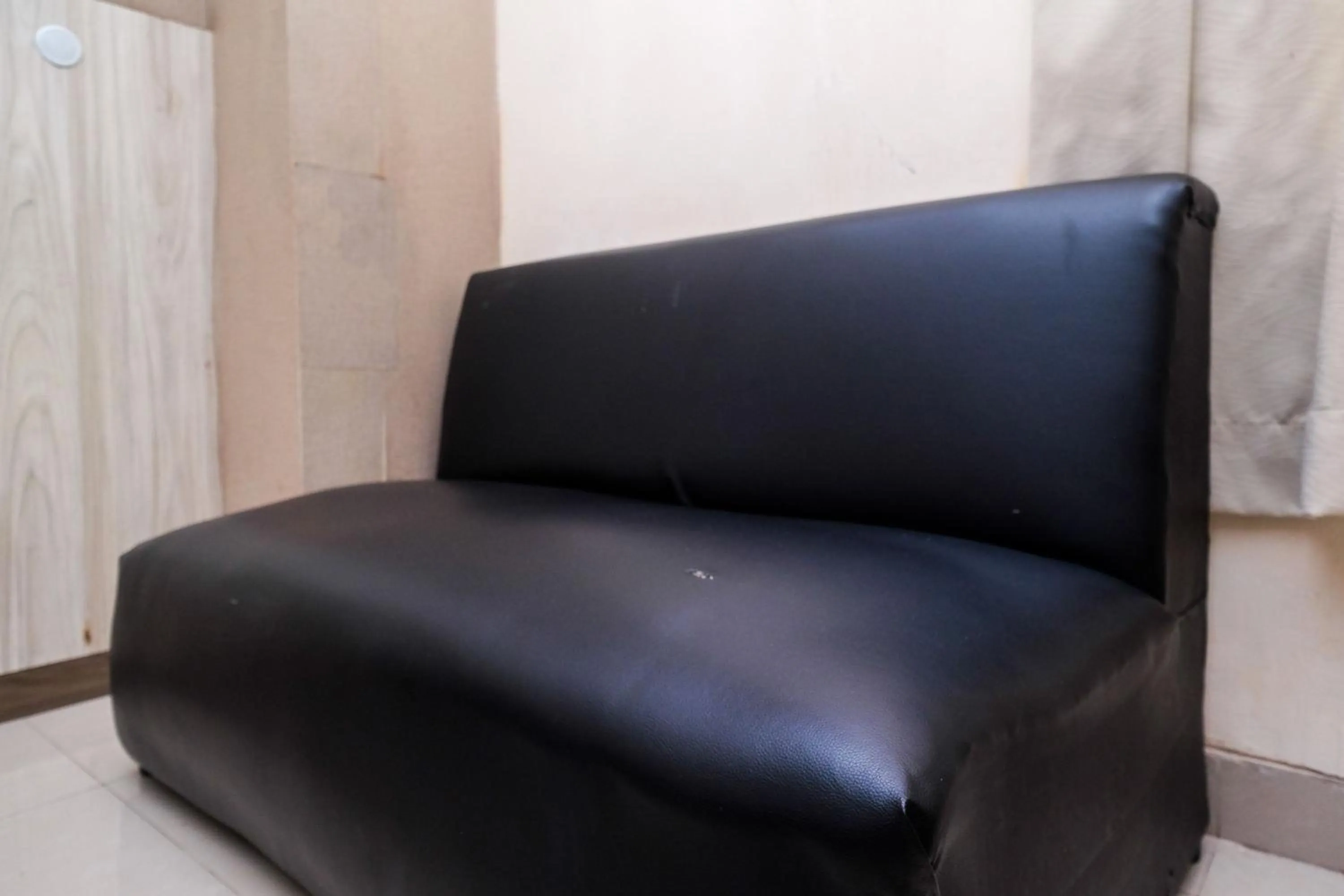 Living room in Sans Hotel Lynt Makassar