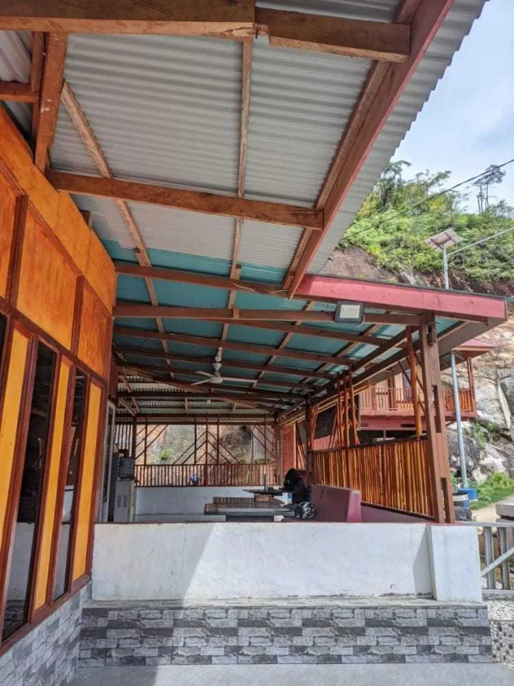 EXPRESS O 91702 Mandeh Homestay Syariah Near Bank Nagari PT Bank Pembangunan Daerah (BPD) Sumbar Cabang Painan